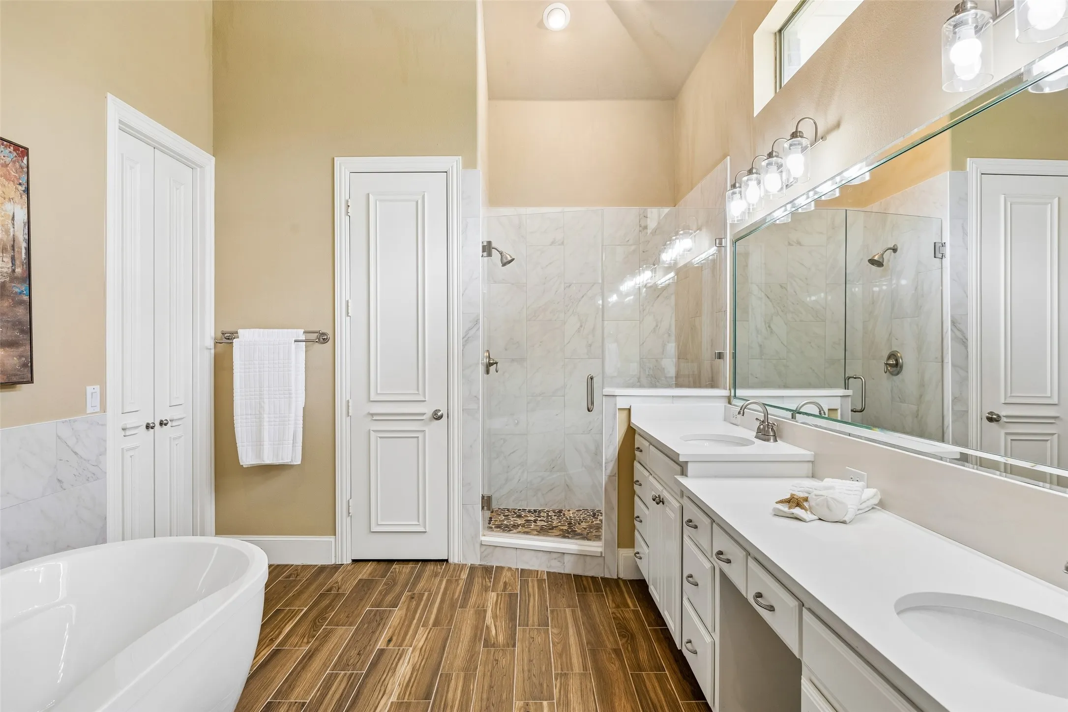 Primary bath