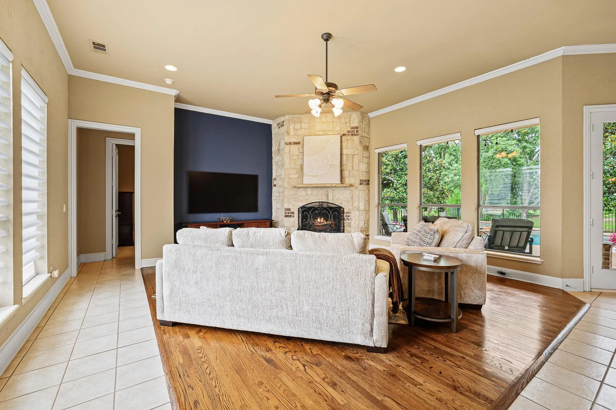 Single Family Residence For Sale in Collin County , 1320 Lakeview Drive, Celina, Texas 75009, 5 Bedroom, 4 Bathroom, 3 Garage spaces, 4,911 Sqft, built in 2000, mls#21273412, Real Estate Agent in Celina, Homes For Sale in Collin county, Homes For Sale in Celina, Realtor in Celina Texas, Real Estate Brokerage Independent Realty Texas, Luminita Cordes Realtor