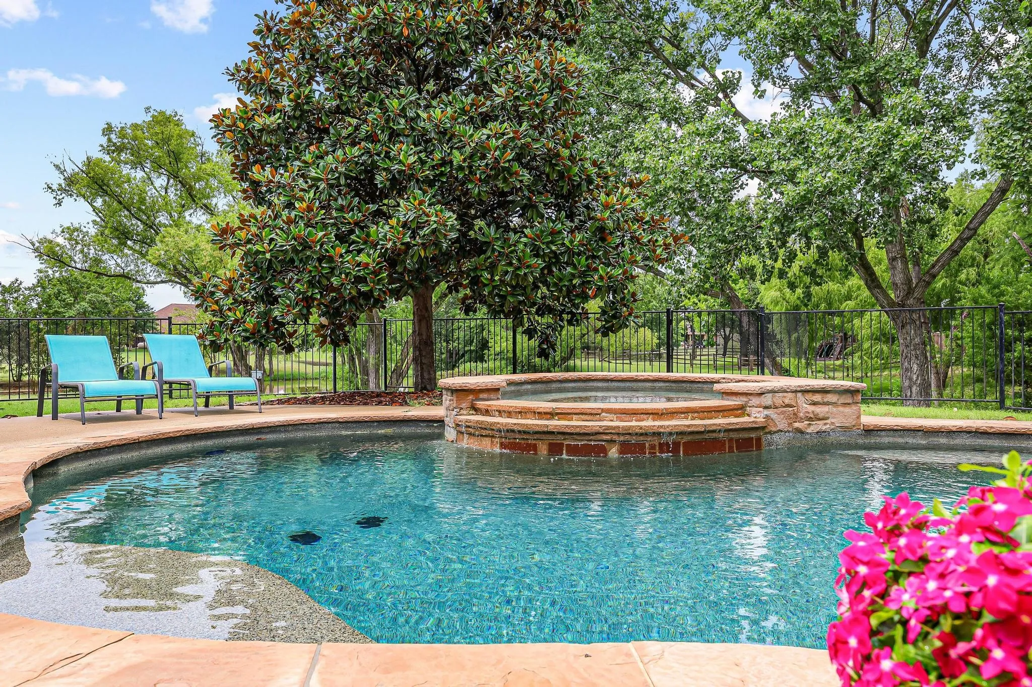 Single Family Residence For Sale in Collin County , 1320 Lakeview Drive, Celina, Texas 75009, 5 Bedroom, 4 Bathroom, 3 Garage spaces, 4,911 Sqft, built in 2000, mls#21273412, Real Estate Agent in Celina, Homes For Sale in Collin county, Homes For Sale in Celina, Realtor in Celina Texas, Real Estate Brokerage Independent Realty Texas, Luminita Cordes Realtor