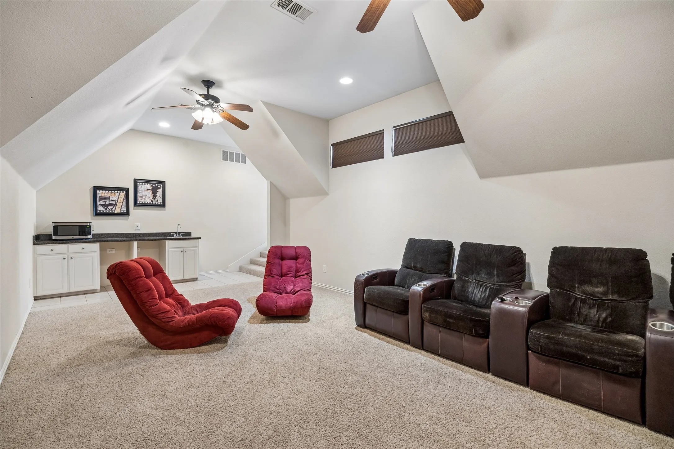 Single Family Residence For Sale in Collin County , 1320 Lakeview Drive, Celina, Texas 75009, 5 Bedroom, 4 Bathroom, 3 Garage spaces, 4,911 Sqft, built in 2000, mls#21273412, Real Estate Agent in Celina, Homes For Sale in Collin county, Homes For Sale in Celina, Realtor in Celina Texas, Real Estate Brokerage Independent Realty Texas, Luminita Cordes Realtor