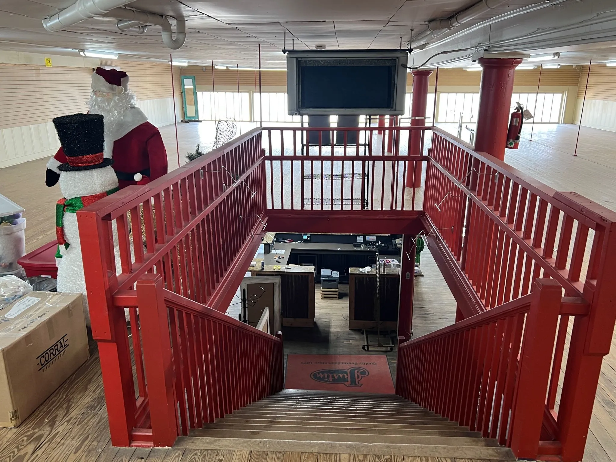 Retail For Sale in Johnson County , 110 E Chambers Street 112, Cleburne, Texas 76031, 0, 0, Garage spaces, 0 Sqft, built in 1900, mls#21276515, Real Estate Agent in Cleburne, Homes For Sale in Johnson county, Homes For Sale in Cleburne, Realtor in Cleburne Texas, Real Estate Brokerage Independent Realty Texas, Luminita Cordes Realtor