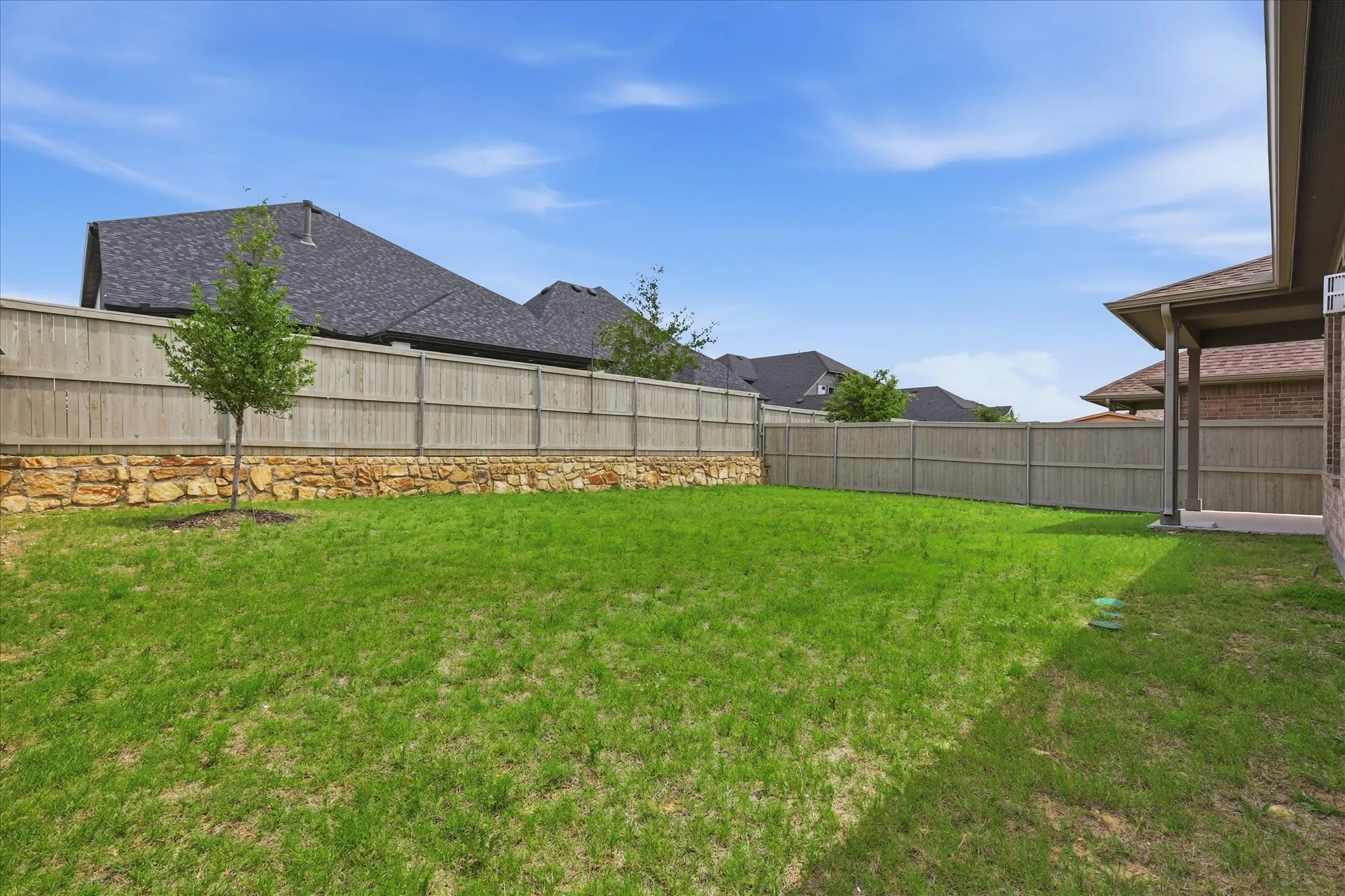Single Family Residence For Sale in Denton County , 2000 Drover Street, Northlake, Texas 76247, 5 Bedroom, 4 Bathroom, 2 Garage spaces, 2,782 Sqft, built in 2023, Price $504,900, mls#21272848, Real Estate Agent in Northlake, Homes For Sale in Denton county, Homes For Sale in Northlake, Realtor in Northlake Texas, Real Estate Brokerage Independent Realty Texas, Luminita Cordes Realtor