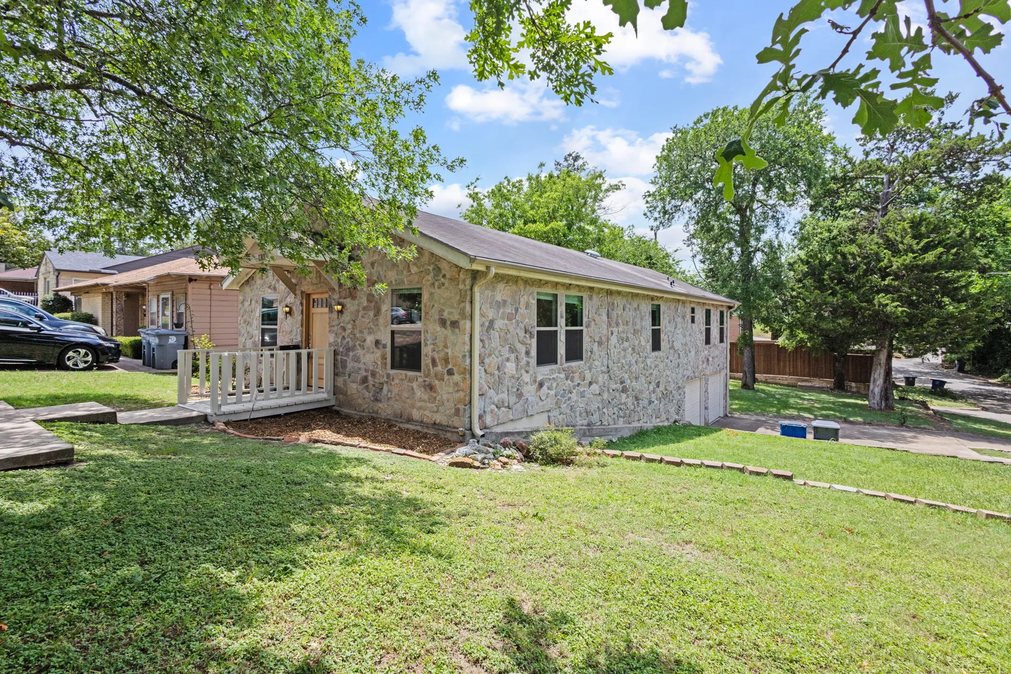 Single Family Residence For Sale in Dallas County , 1303 Arizona Avenue, Dallas, Texas 75216, 3 Bedrooms, 2 Bathrooms, 2 Garage spaces, 1,450 Sqft, built in 1950, Price $340,000, mls#21276484, Real Estate Agent in Dallas, Homes For Sale in Dallas county, Homes For Sale in Dallas, Realtor in Dallas Texas, Real Estate Brokerage Independent Realty Texas, Luminita Cordes Realtor