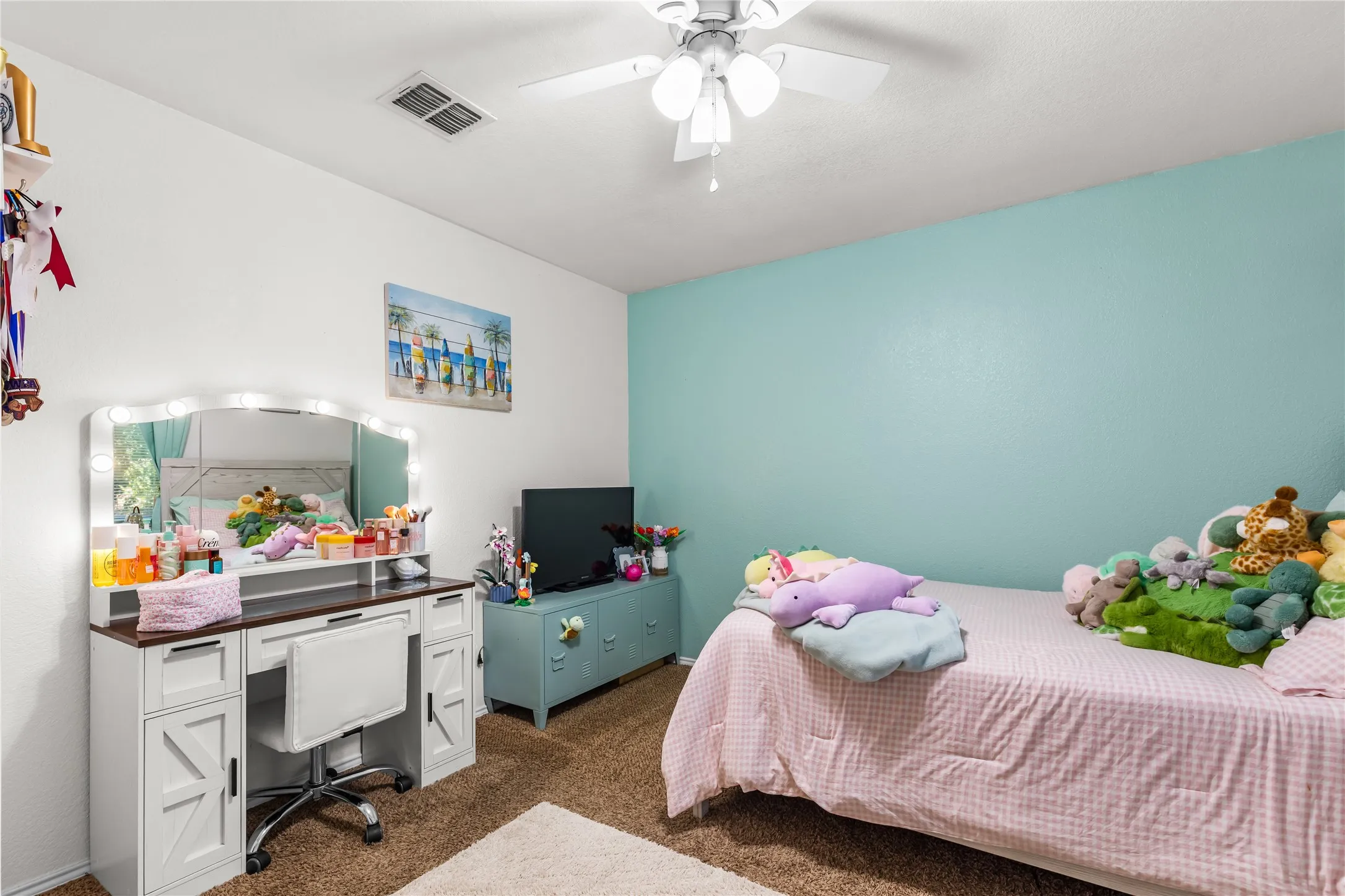 Single Family Residence For Sale in Grayson County , 1908 Ridgecrest Lane, Sherman, Texas 75092, 3 Bedroom, 3 Bathroom, 2 Garage spaces, 2,038 Sqft, built in 2004, mls#21277220, Real Estate Agent in Sherman, Homes For Sale in Grayson county, Homes For Sale in Sherman, Realtor in Sherman Texas, Real Estate Brokerage Independent Realty Texas, Luminita Cordes Realtor