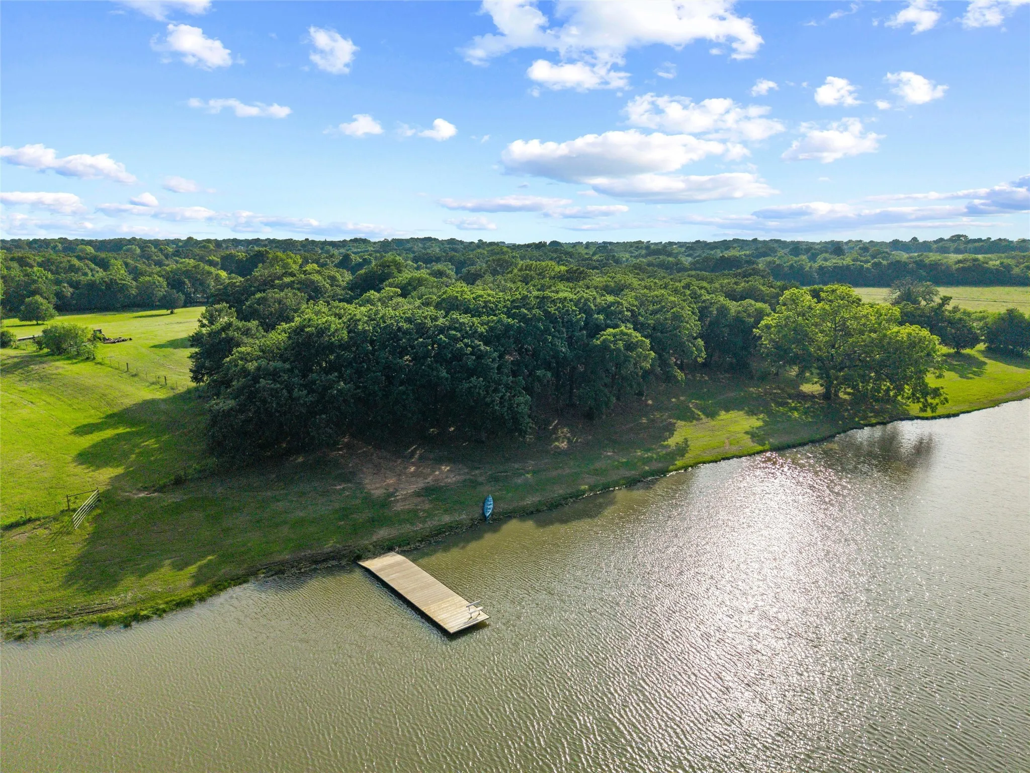Farm For Sale in Johnson County , 6561 County Road 423, Grandview, Texas 76050, 4 Bedroom, 5 Bathroom, 2 Garage spaces, 3,350 Sqft, built in 2013, mls#21261291, Real Estate Agent in Grandview, Homes For Sale in Johnson county, Homes For Sale in Grandview, Realtor in Grandview Texas, Real Estate Brokerage Independent Realty Texas, Luminita Cordes Realtor