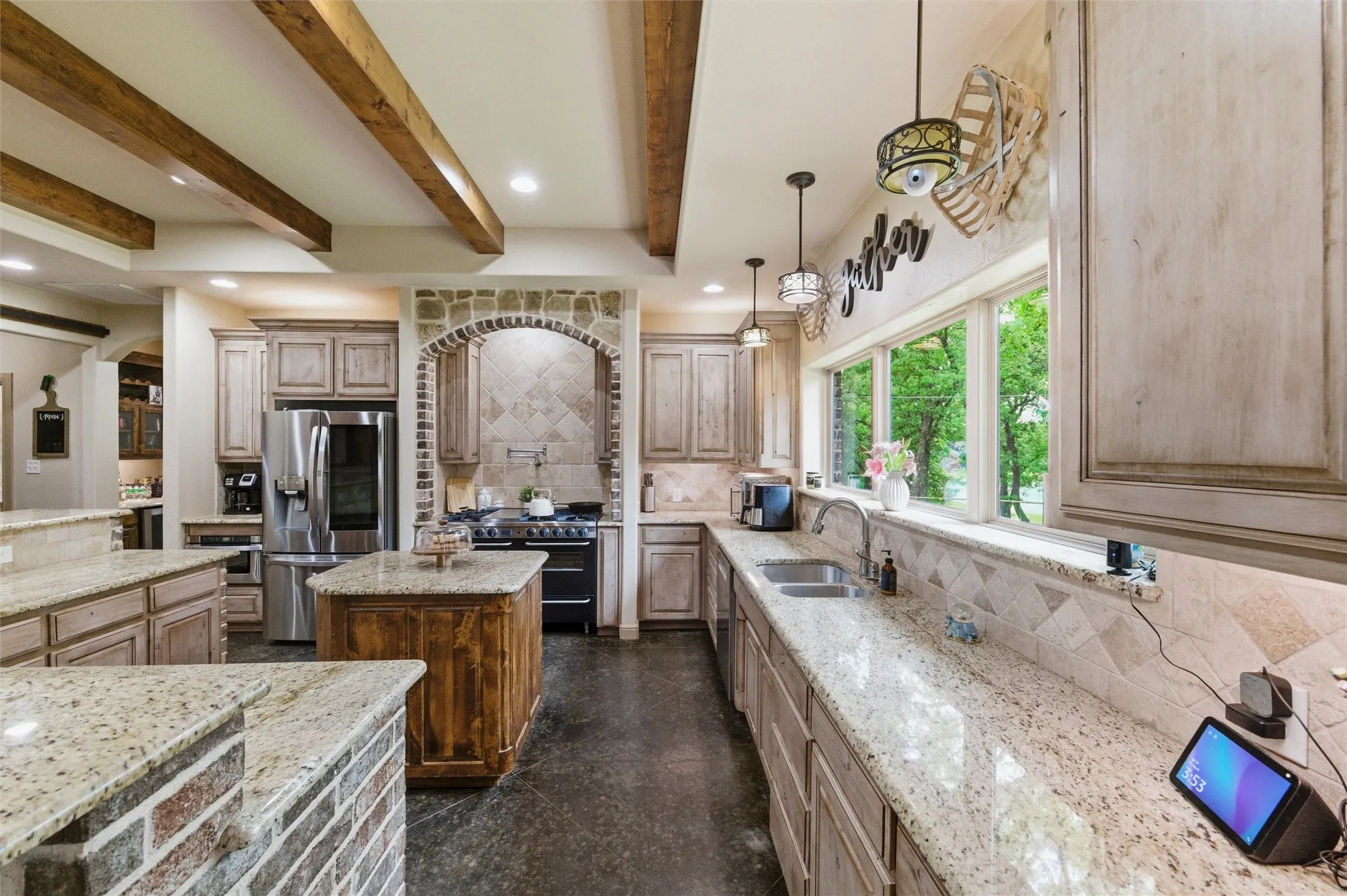 Farm For Sale in Johnson County , 6561 County Road 423, Grandview, Texas 76050, 4 Bedroom, 5 Bathroom, 2 Garage spaces, 3,350 Sqft, built in 2013, mls#21261291, Real Estate Agent in Grandview, Homes For Sale in Johnson county, Homes For Sale in Grandview, Realtor in Grandview Texas, Real Estate Brokerage Independent Realty Texas, Luminita Cordes Realtor
