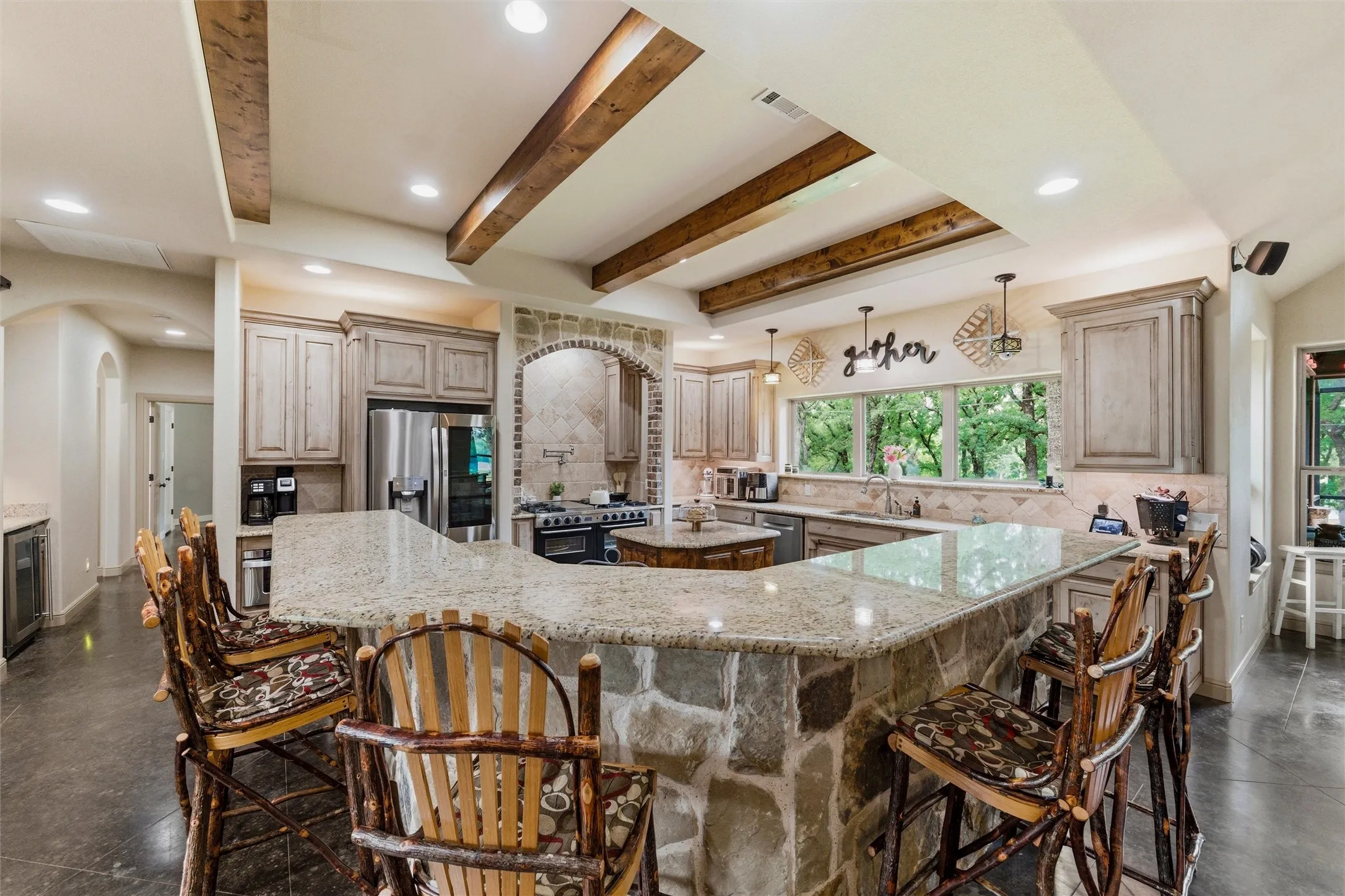 Farm For Sale in Johnson County , 6561 County Road 423, Grandview, Texas 76050, 4 Bedroom, 5 Bathroom, 2 Garage spaces, 3,350 Sqft, built in 2013, mls#21261291, Real Estate Agent in Grandview, Homes For Sale in Johnson county, Homes For Sale in Grandview, Realtor in Grandview Texas, Real Estate Brokerage Independent Realty Texas, Luminita Cordes Realtor
