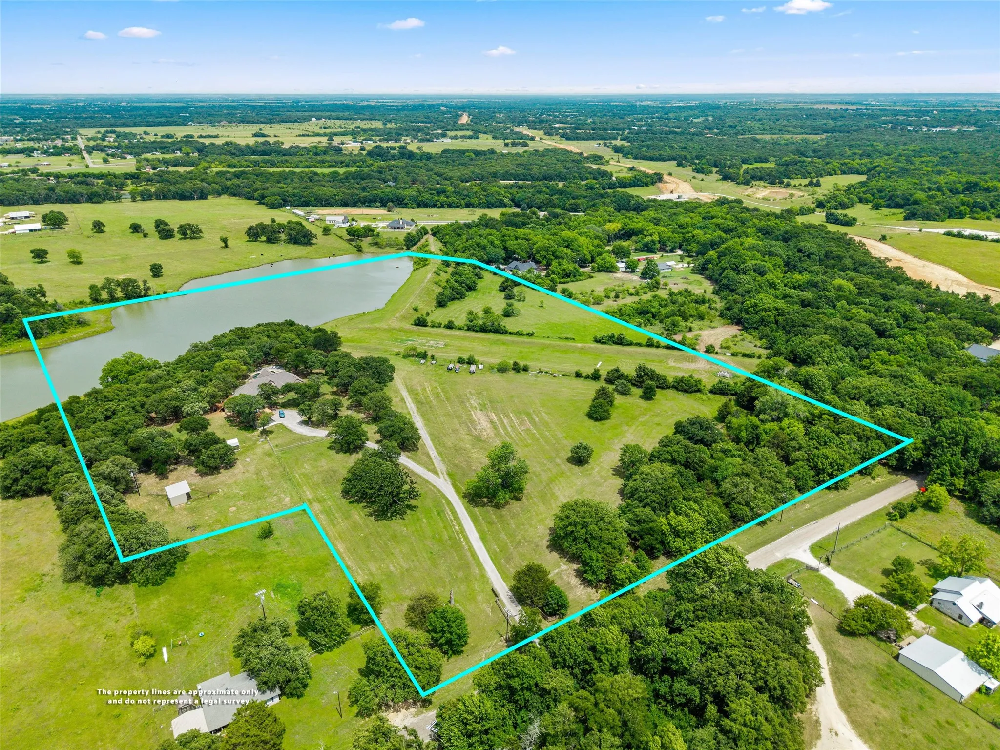 Farm For Sale in Johnson County , 6561 County Road 423, Grandview, Texas 76050, 4 Bedroom, 5 Bathroom, 2 Garage spaces, 3,350 Sqft, built in 2013, mls#21261291, Real Estate Agent in Grandview, Homes For Sale in Johnson county, Homes For Sale in Grandview, Realtor in Grandview Texas, Real Estate Brokerage Independent Realty Texas, Luminita Cordes Realtor