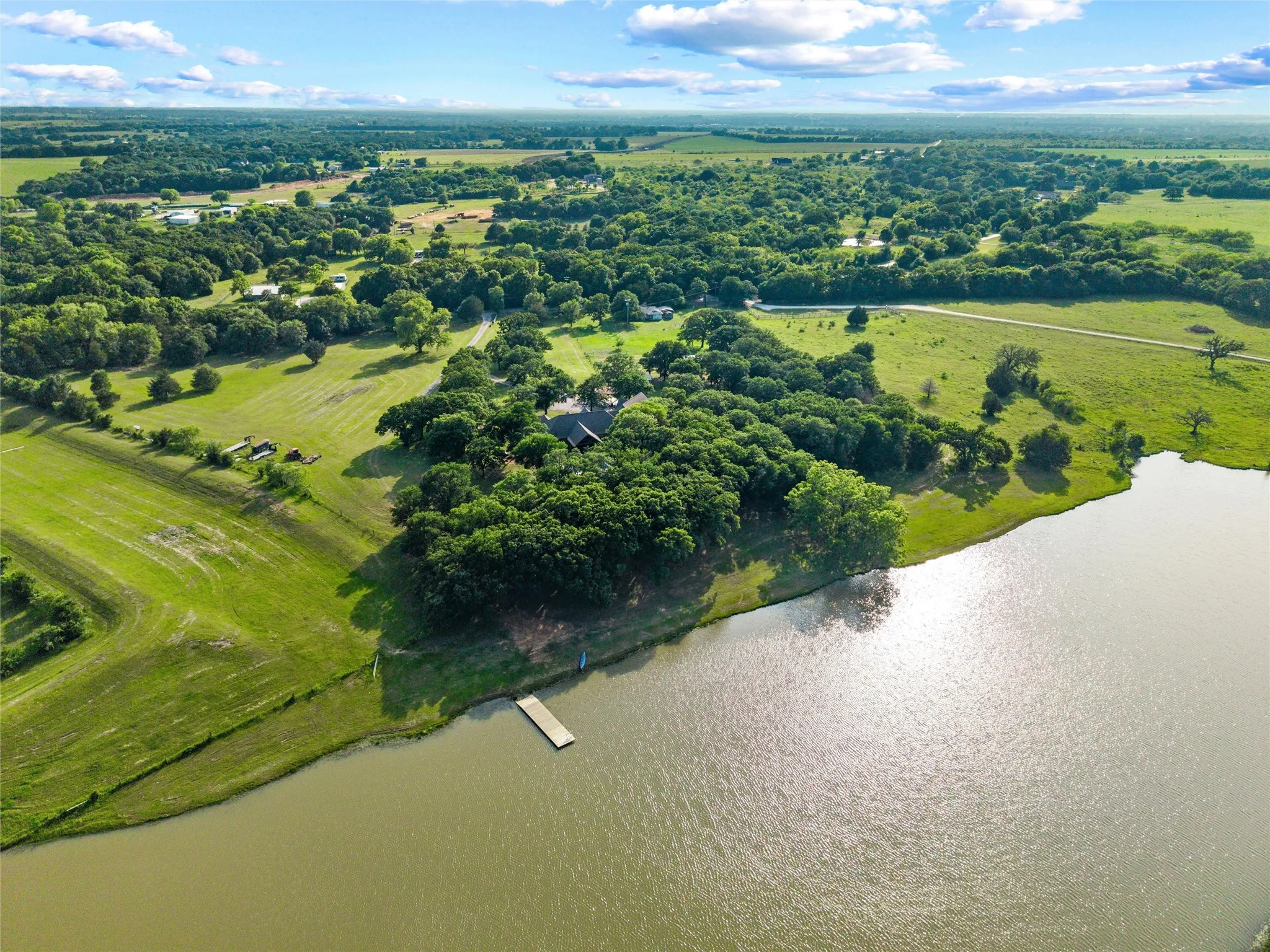 Farm For Sale in Johnson County , 6561 County Road 423, Grandview, Texas 76050, 4 Bedroom, 5 Bathroom, 2 Garage spaces, 3,350 Sqft, built in 2013, mls#21261291, Real Estate Agent in Grandview, Homes For Sale in Johnson county, Homes For Sale in Grandview, Realtor in Grandview Texas, Real Estate Brokerage Independent Realty Texas, Luminita Cordes Realtor