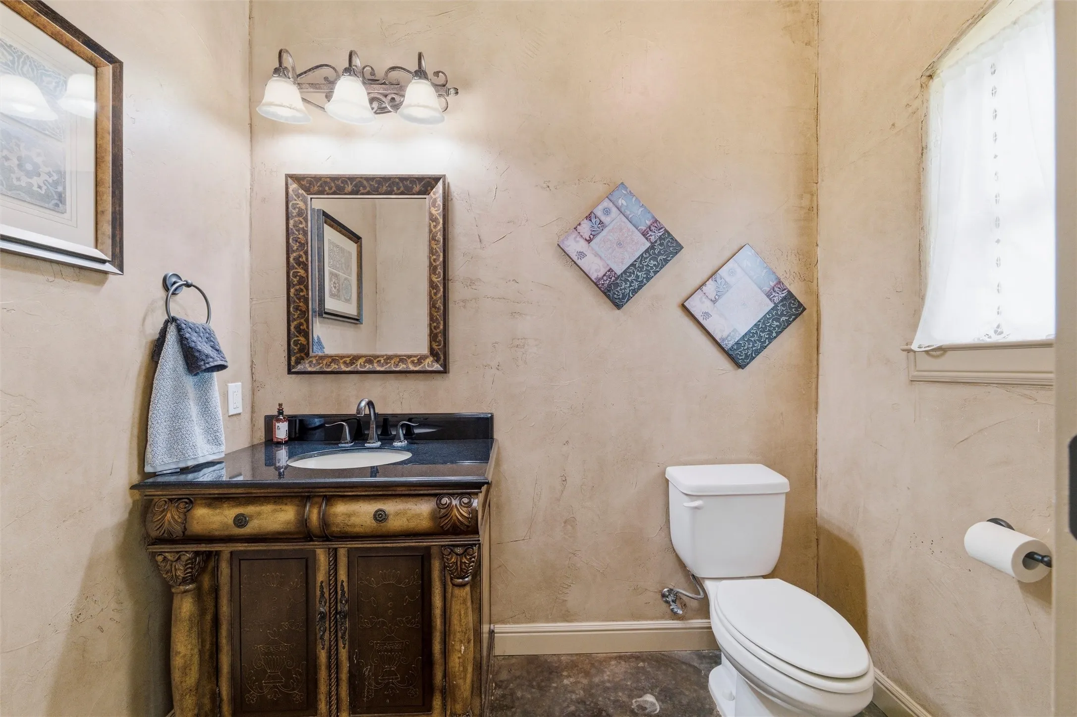 Farm For Sale in Johnson County , 6561 County Road 423, Grandview, Texas 76050, 4 Bedroom, 5 Bathroom, 2 Garage spaces, 3,350 Sqft, built in 2013, mls#21261291, Real Estate Agent in Grandview, Homes For Sale in Johnson county, Homes For Sale in Grandview, Realtor in Grandview Texas, Real Estate Brokerage Independent Realty Texas, Luminita Cordes Realtor
