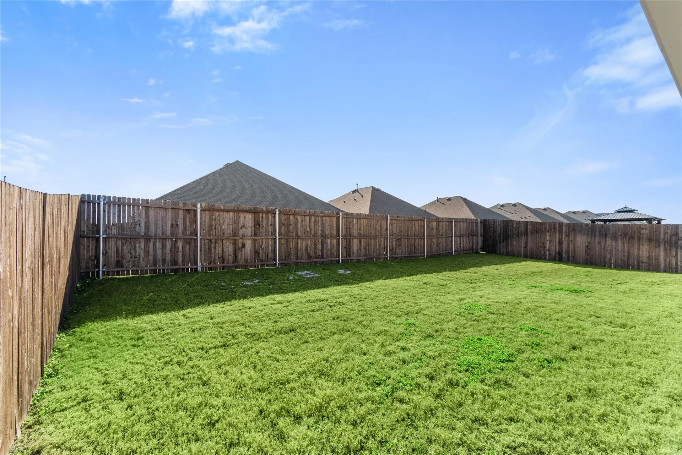 Single Family Residence For Sale in Collin County , 409 Willow View Way, Princeton, Texas 75407, 4 Bedroom, 2 Bathroom, 2 Garage spaces, 1,794 Sqft, built in 2022, mls#21277106, Real Estate Agent in Princeton, Homes For Sale in Collin county, Homes For Sale in Princeton, Realtor in Princeton Texas, Real Estate Brokerage Independent Realty Texas, Luminita Cordes Realtor