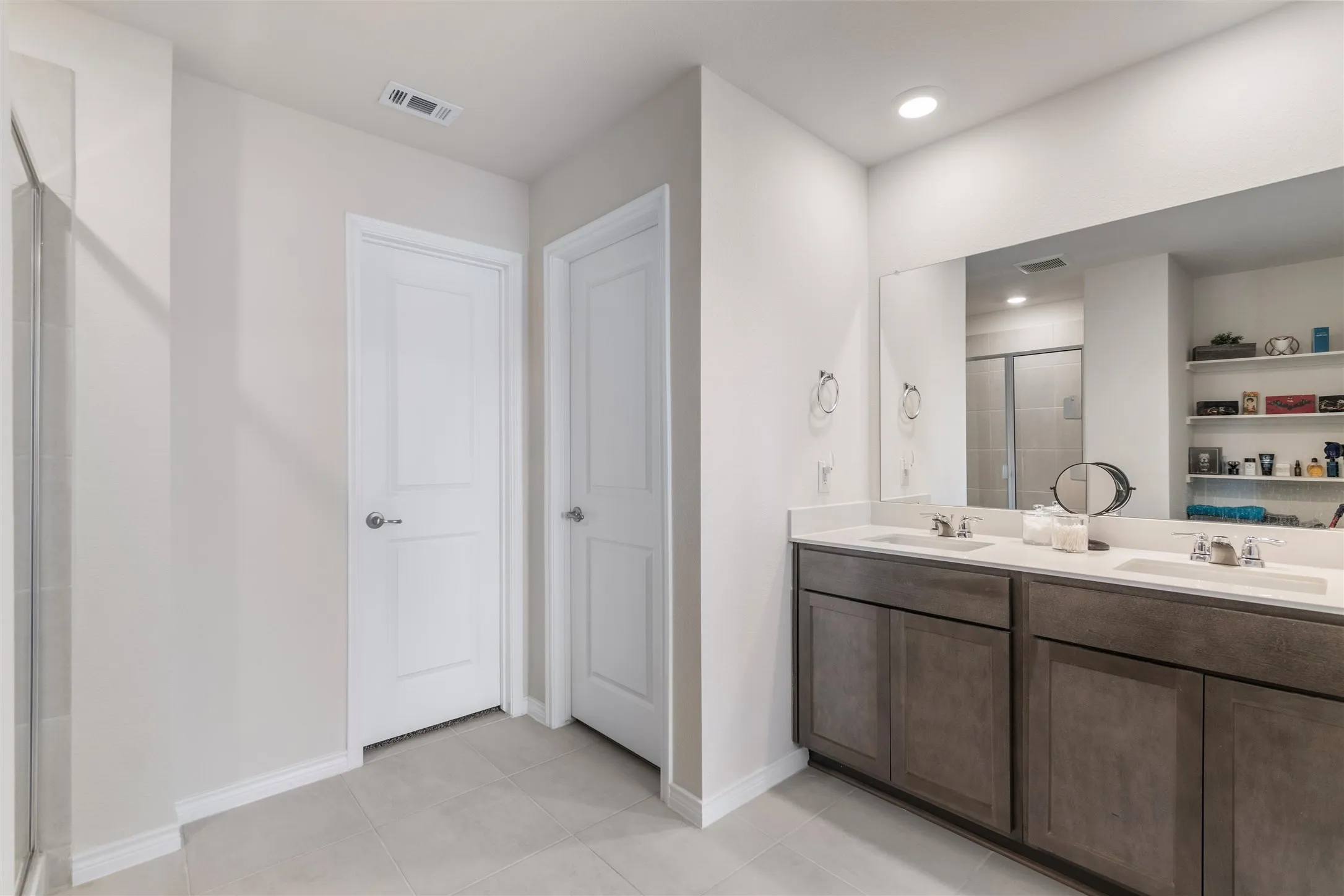 Single Family Residence For Sale in Collin County , 409 Willow View Way, Princeton, Texas 75407, 4 Bedroom, 2 Bathroom, 2 Garage spaces, 1,794 Sqft, built in 2022, mls#21277106, Real Estate Agent in Princeton, Homes For Sale in Collin county, Homes For Sale in Princeton, Realtor in Princeton Texas, Real Estate Brokerage Independent Realty Texas, Luminita Cordes Realtor