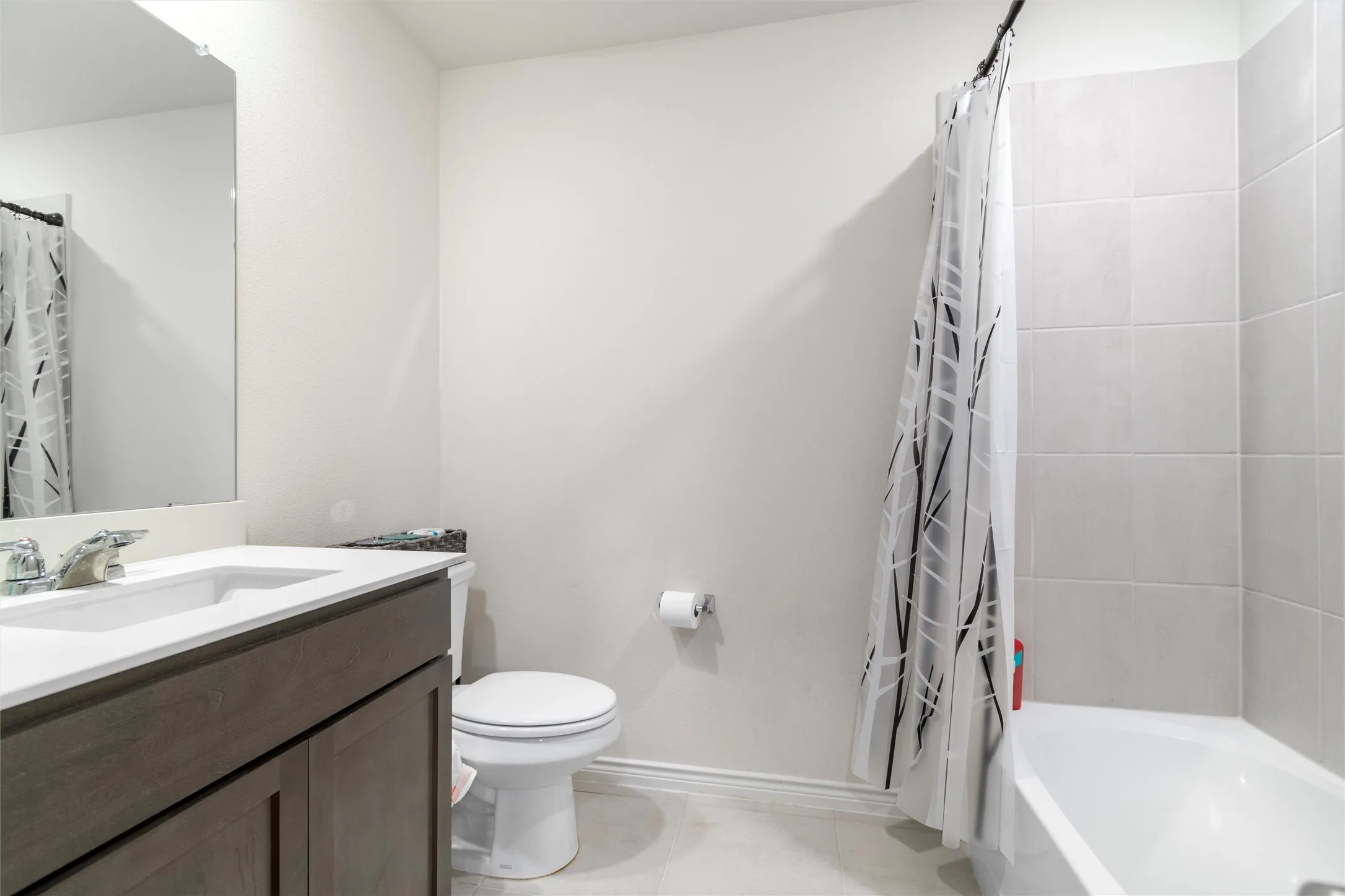 Single Family Residence For Sale in Collin County , 409 Willow View Way, Princeton, Texas 75407, 4 Bedroom, 2 Bathroom, 2 Garage spaces, 1,794 Sqft, built in 2022, mls#21277106, Real Estate Agent in Princeton, Homes For Sale in Collin county, Homes For Sale in Princeton, Realtor in Princeton Texas, Real Estate Brokerage Independent Realty Texas, Luminita Cordes Realtor