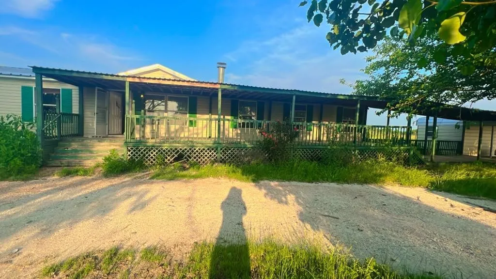 Mobile Home For Sale in Collin County , 10768 Whiterock Trail, Anna, Texas 75409, 1 Bedroom, 1 Bathroom, Garage spaces, 2,100 Sqft, built in 1998, Price $799,999, mls#21273248, Real Estate Agent in Anna, Homes For Sale in Collin county, Homes For Sale in Anna, Realtor in Anna Texas, Real Estate Brokerage Independent Realty Texas, Luminita Cordes Realtor