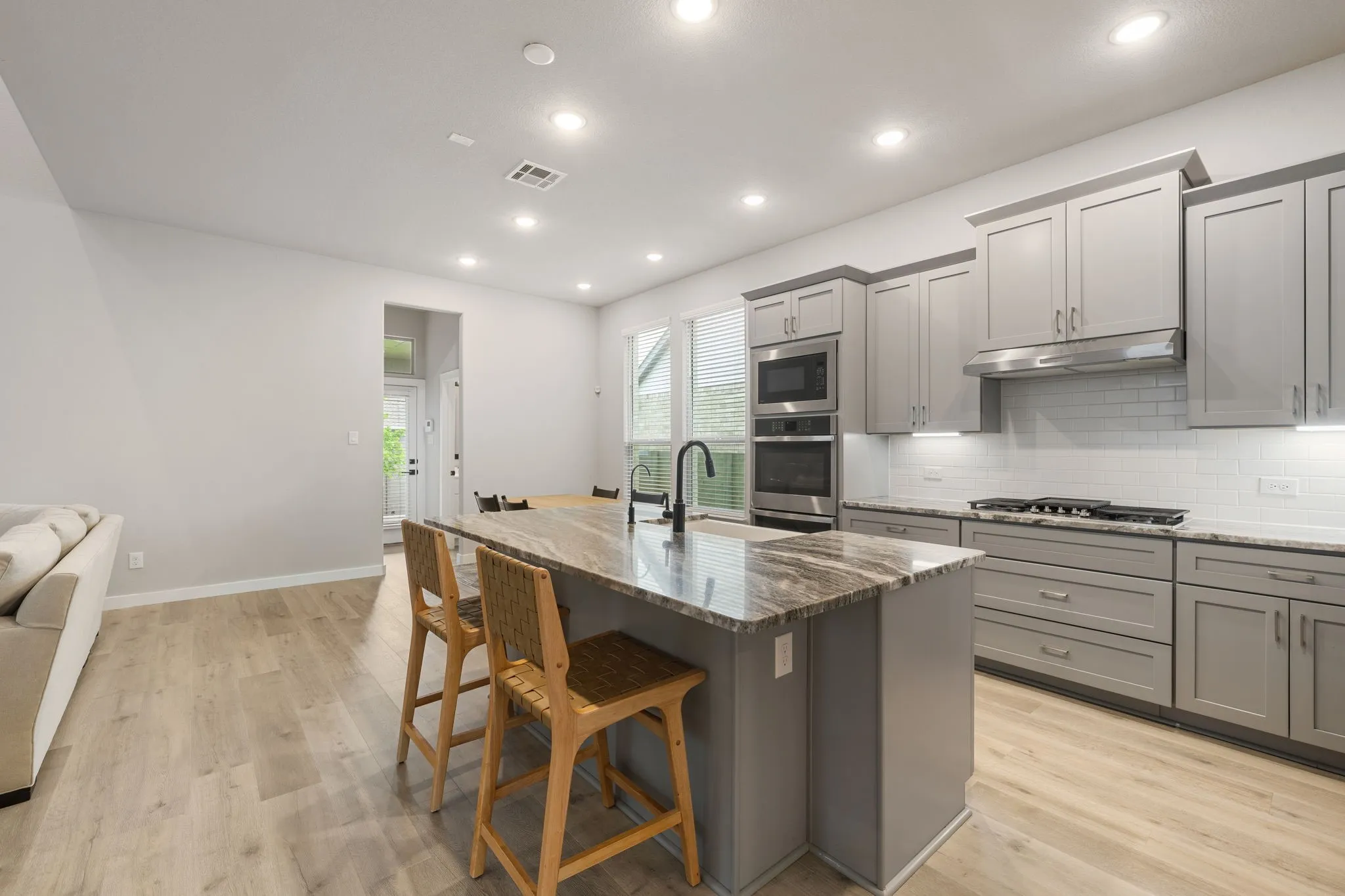 Single Family Residence For Sale in Dallas County , 3321 Scotsman Road, Sachse, Texas 75048, 4 Bedroom, 4 Bathroom, 2 Garage spaces, 2,570 Sqft, built in 2023, mls#21275824, Real Estate Agent in Sachse, Homes For Sale in Dallas county, Homes For Sale in Sachse, Realtor in Sachse Texas, Real Estate Brokerage Independent Realty Texas, Luminita Cordes Realtor