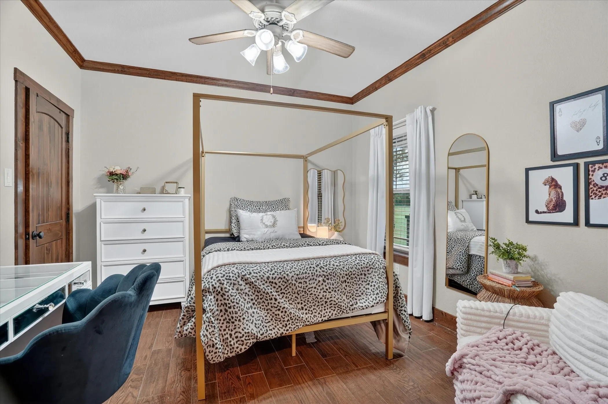 Single Family Residence For Sale in Wise County , 19001 N County Line Road, Ponder, Texas 76259, 4 Bedroom, 4 Bathroom, 2 Garage spaces, 3,797 Sqft, built in 2016, Price $989,000, mls#21277242, Real Estate Agent in Ponder, Homes For Sale in Wise county, Homes For Sale in Ponder, Realtor in Ponder Texas, Real Estate Brokerage Independent Realty Texas, Luminita Cordes Realtor