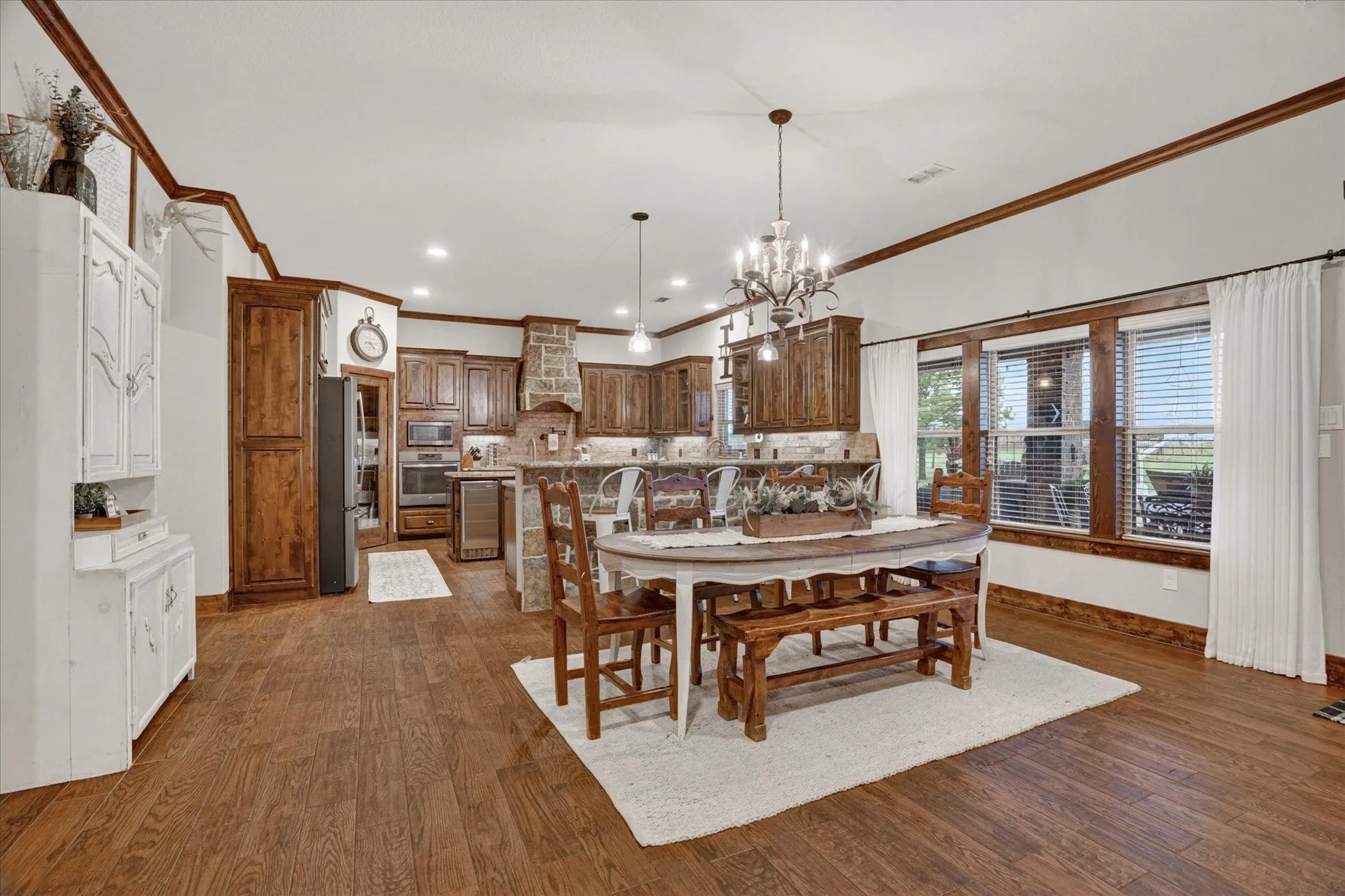 Single Family Residence For Sale in Wise County , 19001 N County Line Road, Ponder, Texas 76259, 4 Bedroom, 4 Bathroom, 2 Garage spaces, 3,797 Sqft, built in 2016, Price $989,000, mls#21277242, Real Estate Agent in Ponder, Homes For Sale in Wise county, Homes For Sale in Ponder, Realtor in Ponder Texas, Real Estate Brokerage Independent Realty Texas, Luminita Cordes Realtor