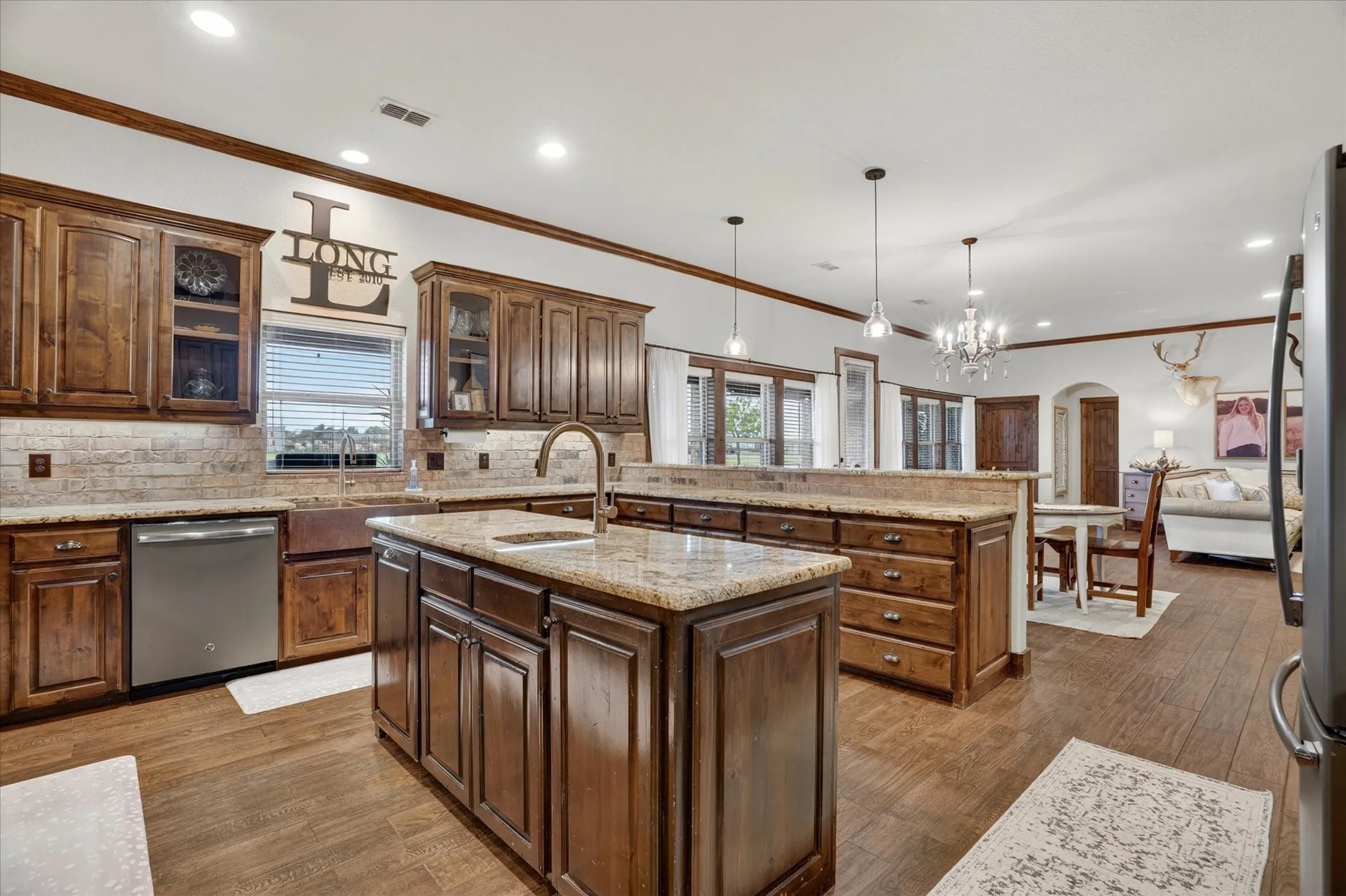 Single Family Residence For Sale in Wise County , 19001 N County Line Road, Ponder, Texas 76259, 4 Bedroom, 4 Bathroom, 2 Garage spaces, 3,797 Sqft, built in 2016, Price $989,000, mls#21277242, Real Estate Agent in Ponder, Homes For Sale in Wise county, Homes For Sale in Ponder, Realtor in Ponder Texas, Real Estate Brokerage Independent Realty Texas, Luminita Cordes Realtor