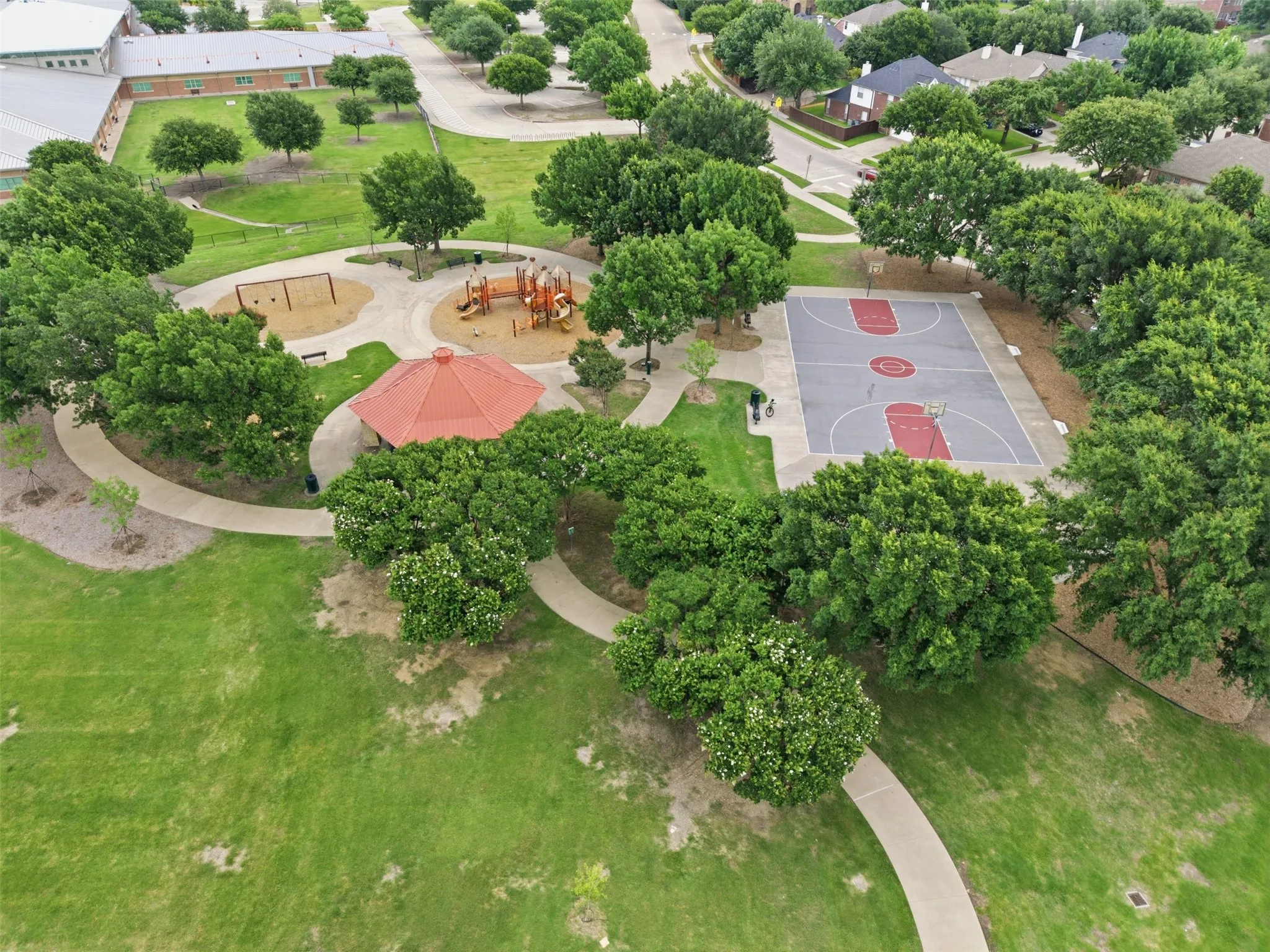 Single Family Residence For Sale in Denton County , 9417 Homestead Lane, Frisco, Texas 75033, 4 Bedroom, 3 Bathroom, 2 Garage spaces, 2,613 Sqft, built in 1998, mls#21274936, Real Estate Agent in Frisco, Homes For Sale in Denton county, Homes For Sale in Frisco, Realtor in Frisco Texas, Real Estate Brokerage Independent Realty Texas, Luminita Cordes Realtor