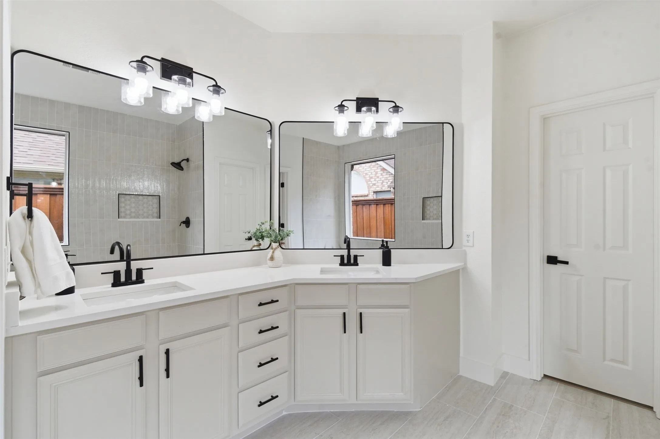 Single Family Residence For Sale in Denton County , 9417 Homestead Lane, Frisco, Texas 75033, 4 Bedroom, 3 Bathroom, 2 Garage spaces, 2,613 Sqft, built in 1998, mls#21274936, Real Estate Agent in Frisco, Homes For Sale in Denton county, Homes For Sale in Frisco, Realtor in Frisco Texas, Real Estate Brokerage Independent Realty Texas, Luminita Cordes Realtor