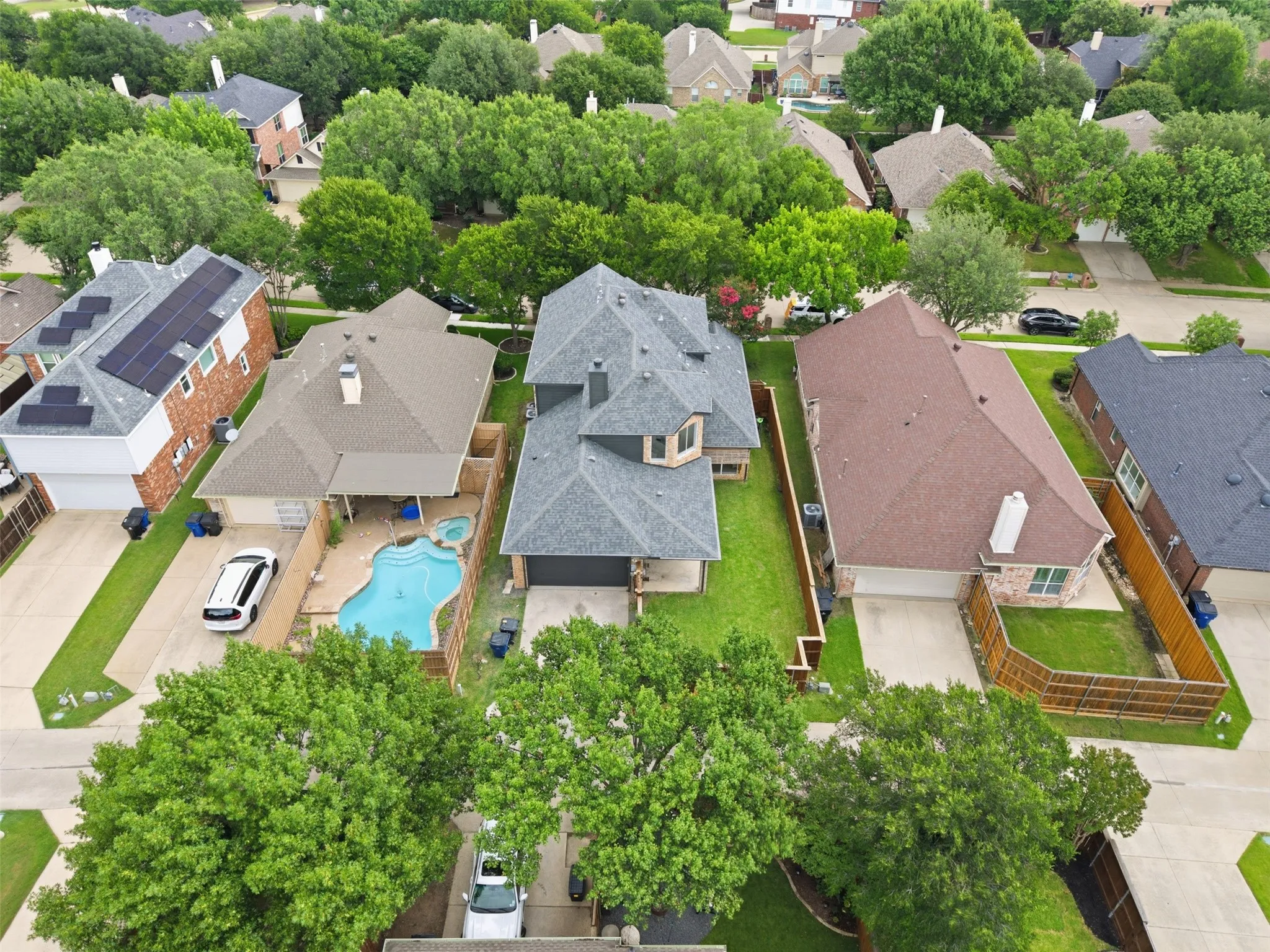 Single Family Residence For Sale in Denton County , 9417 Homestead Lane, Frisco, Texas 75033, 4 Bedroom, 3 Bathroom, 2 Garage spaces, 2,613 Sqft, built in 1998, mls#21274936, Real Estate Agent in Frisco, Homes For Sale in Denton county, Homes For Sale in Frisco, Realtor in Frisco Texas, Real Estate Brokerage Independent Realty Texas, Luminita Cordes Realtor