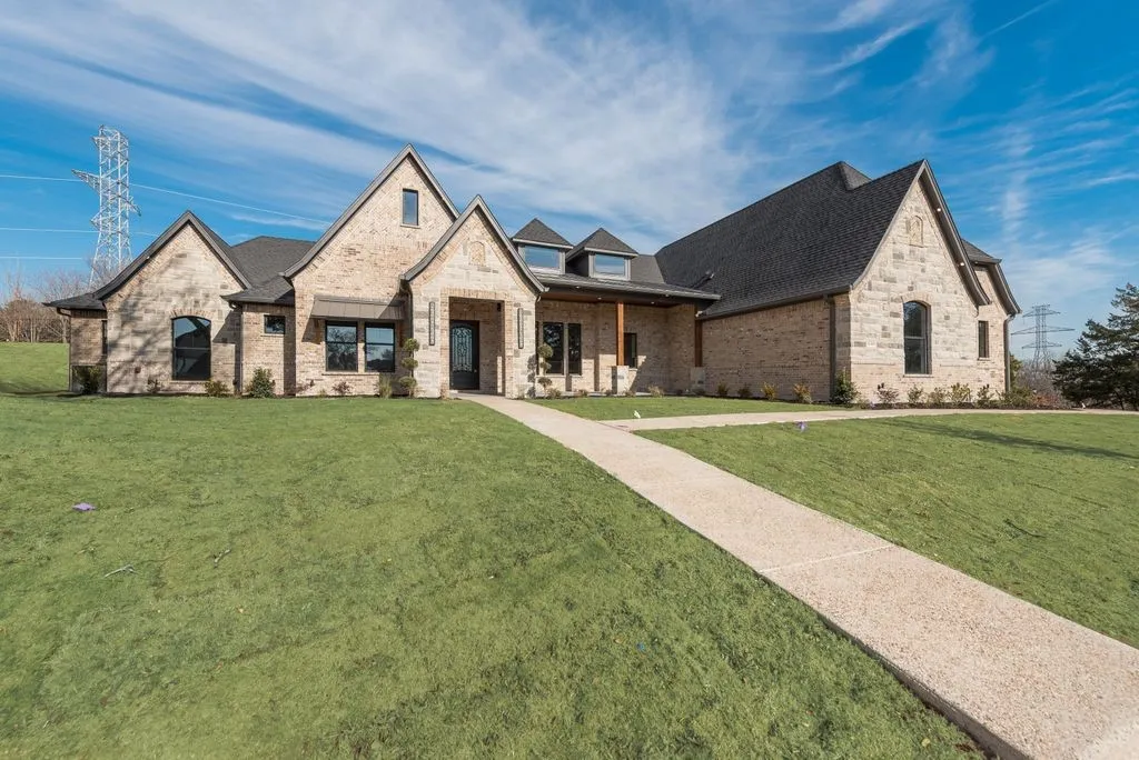 Single Family Residence For Sale in Dallas County , 1133 Aerie Place, De Soto, Texas 75115, 4 Bedroom, 5 Bathroom, 3 Garage spaces, 4,113 Sqft, built in 2024, mls#21276147, Real Estate Agent in De Soto, Homes For Sale in Dallas county, Homes For Sale in De Soto, Realtor in De Soto Texas, Real Estate Brokerage Independent Realty Texas, Luminita Cordes Realtor