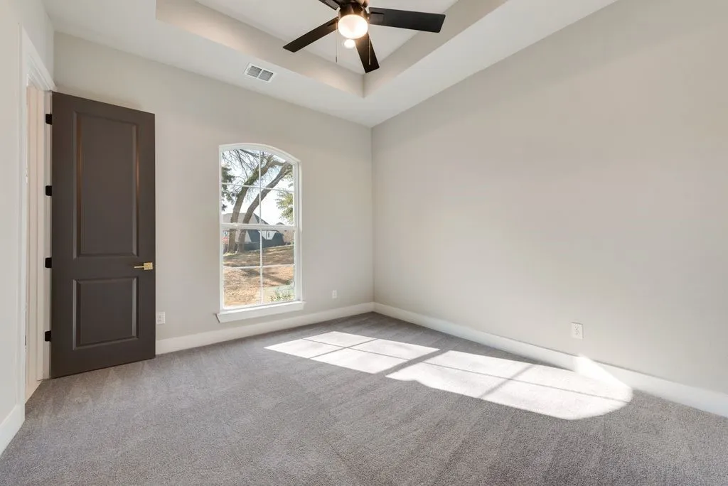 Single Family Residence For Sale in Dallas County , 1133 Aerie Place, De Soto, Texas 75115, 4 Bedroom, 5 Bathroom, 3 Garage spaces, 4,113 Sqft, built in 2024, mls#21276147, Real Estate Agent in De Soto, Homes For Sale in Dallas county, Homes For Sale in De Soto, Realtor in De Soto Texas, Real Estate Brokerage Independent Realty Texas, Luminita Cordes Realtor