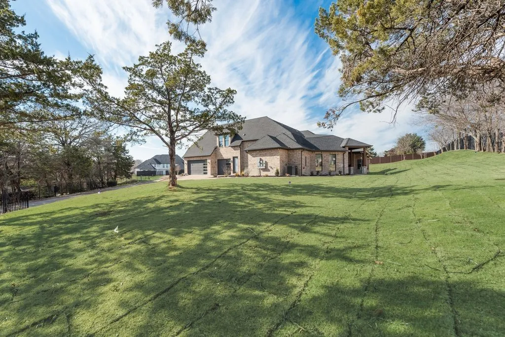 Single Family Residence For Sale in Dallas County , 1133 Aerie Place, De Soto, Texas 75115, 4 Bedroom, 5 Bathroom, 3 Garage spaces, 4,113 Sqft, built in 2024, mls#21276147, Real Estate Agent in De Soto, Homes For Sale in Dallas county, Homes For Sale in De Soto, Realtor in De Soto Texas, Real Estate Brokerage Independent Realty Texas, Luminita Cordes Realtor