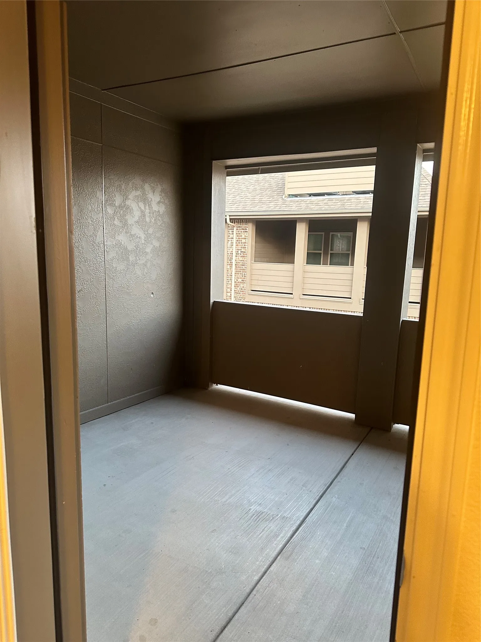 Townhouse For Sale in Denton County , 2402 Siskiyou Street, Lewisville, Texas 75056, 3 Bedroom, 4 Bathroom, 2 Garage spaces, 1,994 Sqft, built in 2019, mls#21277256, Real Estate Agent in Lewisville, Homes For Sale in Denton county, Homes For Sale in Lewisville, Realtor in Lewisville Texas, Real Estate Brokerage Independent Realty Texas, Luminita Cordes Realtor