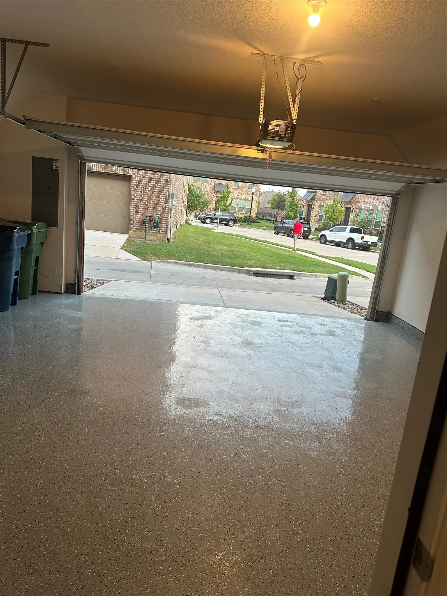 Townhouse For Sale in Denton County , 2402 Siskiyou Street, Lewisville, Texas 75056, 3 Bedroom, 4 Bathroom, 2 Garage spaces, 1,994 Sqft, built in 2019, mls#21277256, Real Estate Agent in Lewisville, Homes For Sale in Denton county, Homes For Sale in Lewisville, Realtor in Lewisville Texas, Real Estate Brokerage Independent Realty Texas, Luminita Cordes Realtor