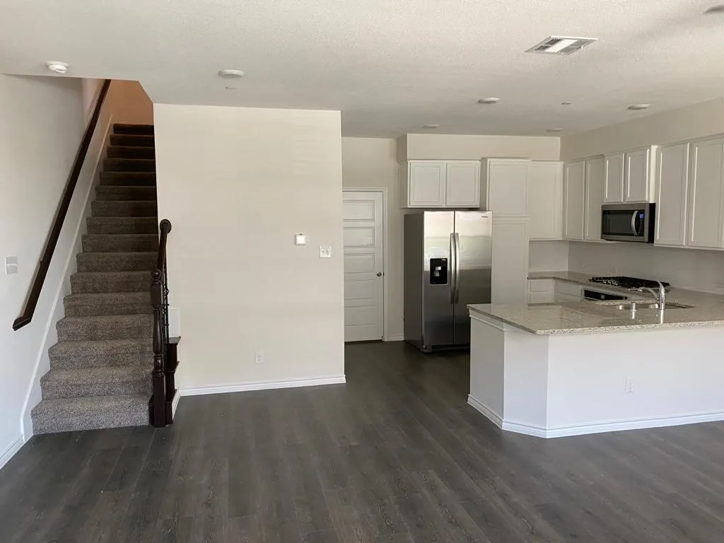 Townhouse For Sale in Denton County , 2402 Siskiyou Street, Lewisville, Texas 75056, 3 Bedroom, 4 Bathroom, 2 Garage spaces, 1,994 Sqft, built in 2019, mls#21277256, Real Estate Agent in Lewisville, Homes For Sale in Denton county, Homes For Sale in Lewisville, Realtor in Lewisville Texas, Real Estate Brokerage Independent Realty Texas, Luminita Cordes Realtor