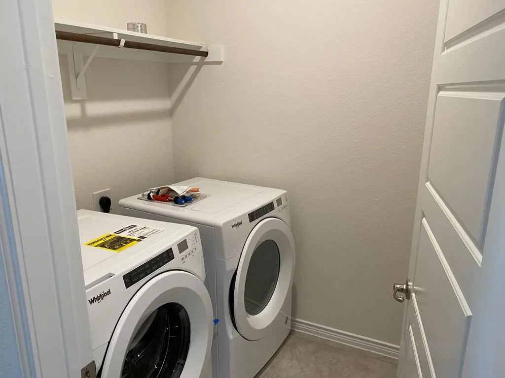 Townhouse For Sale in Denton County , 2402 Siskiyou Street, Lewisville, Texas 75056, 3 Bedroom, 4 Bathroom, 2 Garage spaces, 1,994 Sqft, built in 2019, mls#21277256, Real Estate Agent in Lewisville, Homes For Sale in Denton county, Homes For Sale in Lewisville, Realtor in Lewisville Texas, Real Estate Brokerage Independent Realty Texas, Luminita Cordes Realtor