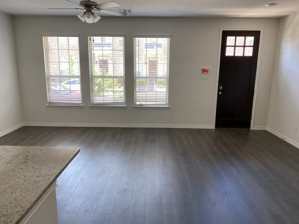 Townhouse For Sale in Denton County , 2402 Siskiyou Street, Lewisville, Texas 75056, 3 Bedroom, 4 Bathroom, 2 Garage spaces, 1,994 Sqft, built in 2019, mls#21277256, Real Estate Agent in Lewisville, Homes For Sale in Denton county, Homes For Sale in Lewisville, Realtor in Lewisville Texas, Real Estate Brokerage Independent Realty Texas, Luminita Cordes Realtor
