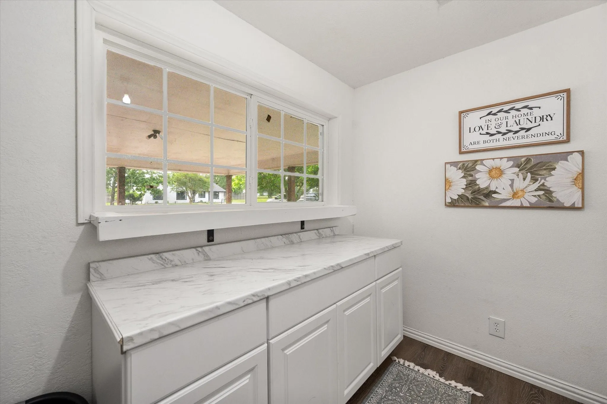 Single Family Residence For Sale in Freestone County , 951 Faircrest Drive, Fairfield, Texas 75840, 3 Bedrooms, 2 Bathrooms, Garage spaces, 2,000 Sqft, built in 1970, Price $255,000, mls#21277097, Real Estate Agent in Fairfield, Homes For Sale in Freestone county, Homes For Sale in Fairfield, Realtor in Fairfield Texas, Real Estate Brokerage Independent Realty Texas, Luminita Cordes Realtor