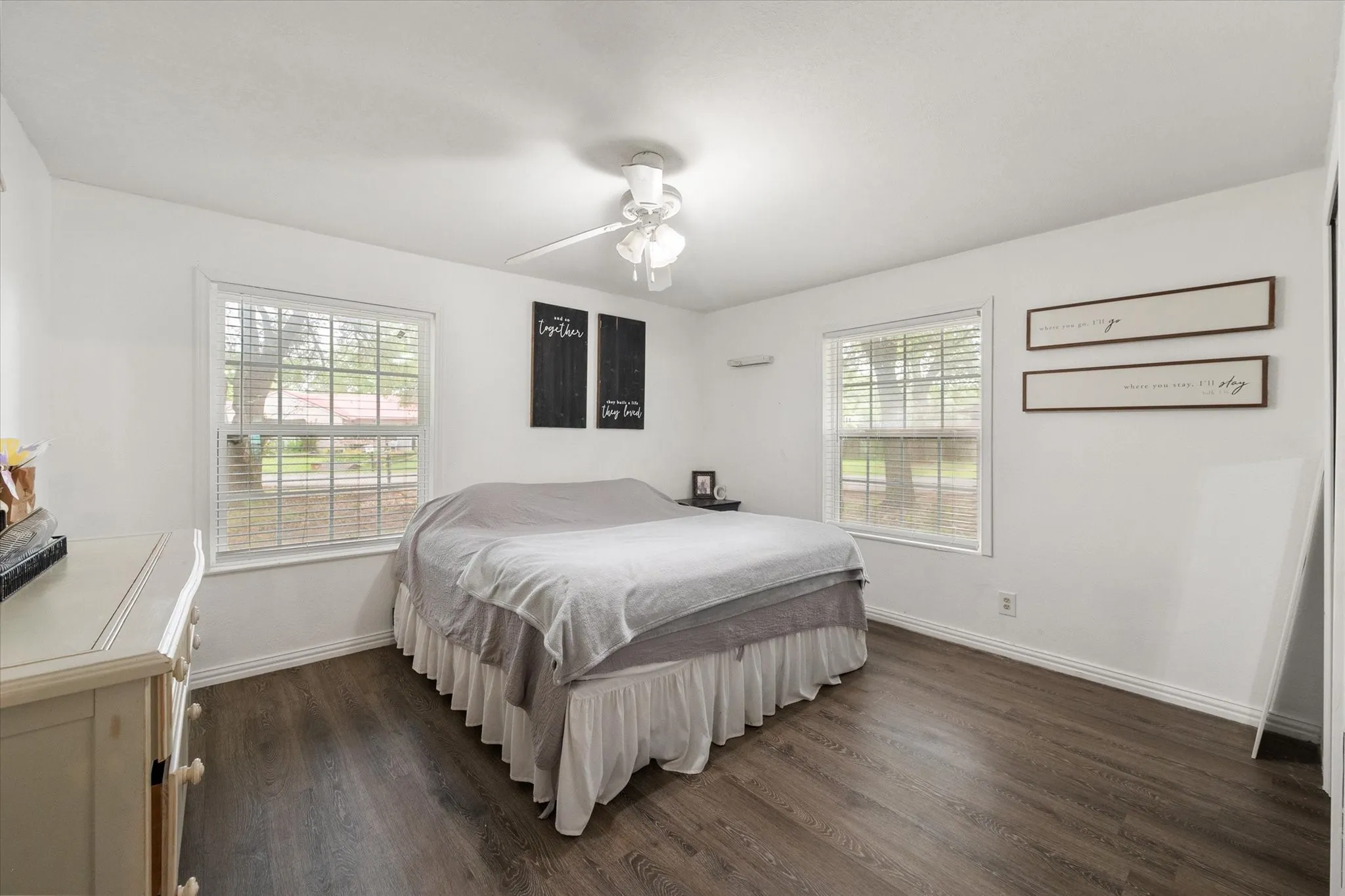 Single Family Residence For Sale in Freestone County , 951 Faircrest Drive, Fairfield, Texas 75840, 3 Bedrooms, 2 Bathrooms, Garage spaces, 2,000 Sqft, built in 1970, Price $255,000, mls#21277097, Real Estate Agent in Fairfield, Homes For Sale in Freestone county, Homes For Sale in Fairfield, Realtor in Fairfield Texas, Real Estate Brokerage Independent Realty Texas, Luminita Cordes Realtor
