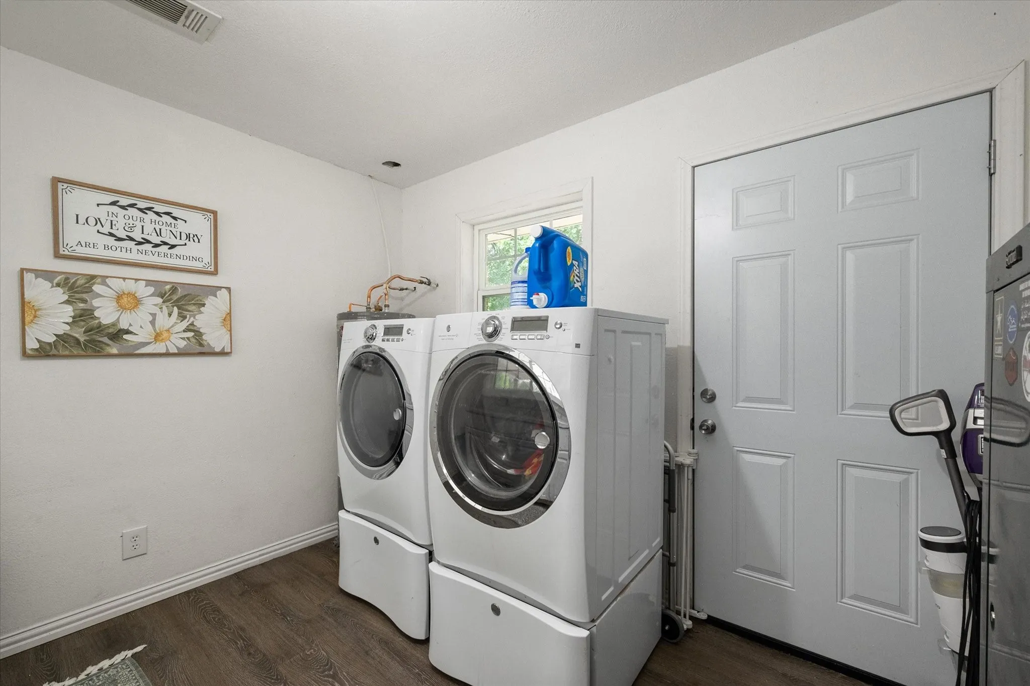 Single Family Residence For Sale in Freestone County , 951 Faircrest Drive, Fairfield, Texas 75840, 3 Bedrooms, 2 Bathrooms, Garage spaces, 2,000 Sqft, built in 1970, Price $255,000, mls#21277097, Real Estate Agent in Fairfield, Homes For Sale in Freestone county, Homes For Sale in Fairfield, Realtor in Fairfield Texas, Real Estate Brokerage Independent Realty Texas, Luminita Cordes Realtor