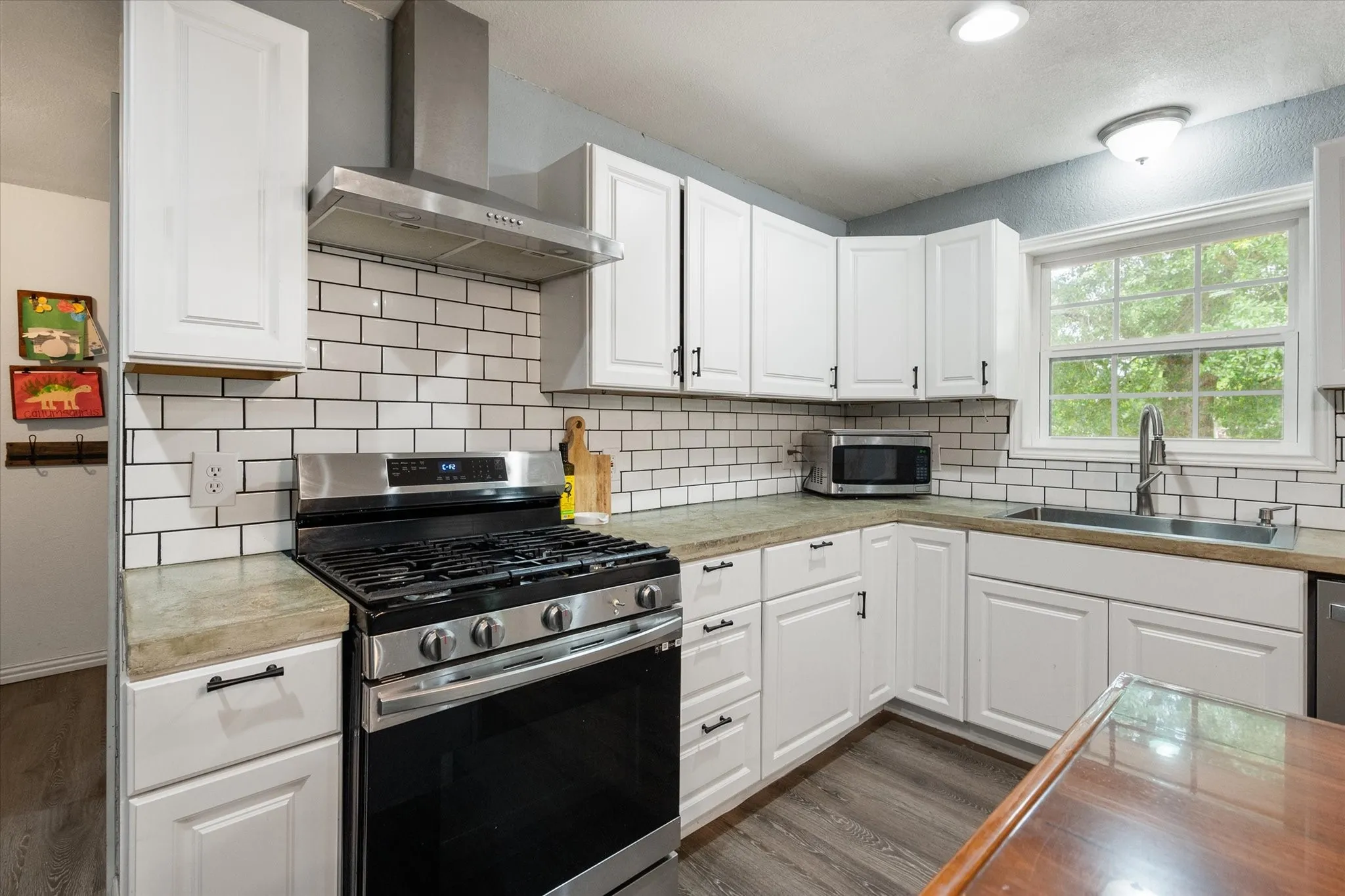 Single Family Residence For Sale in Freestone County , 951 Faircrest Drive, Fairfield, Texas 75840, 3 Bedrooms, 2 Bathrooms, Garage spaces, 2,000 Sqft, built in 1970, Price $255,000, mls#21277097, Real Estate Agent in Fairfield, Homes For Sale in Freestone county, Homes For Sale in Fairfield, Realtor in Fairfield Texas, Real Estate Brokerage Independent Realty Texas, Luminita Cordes Realtor
