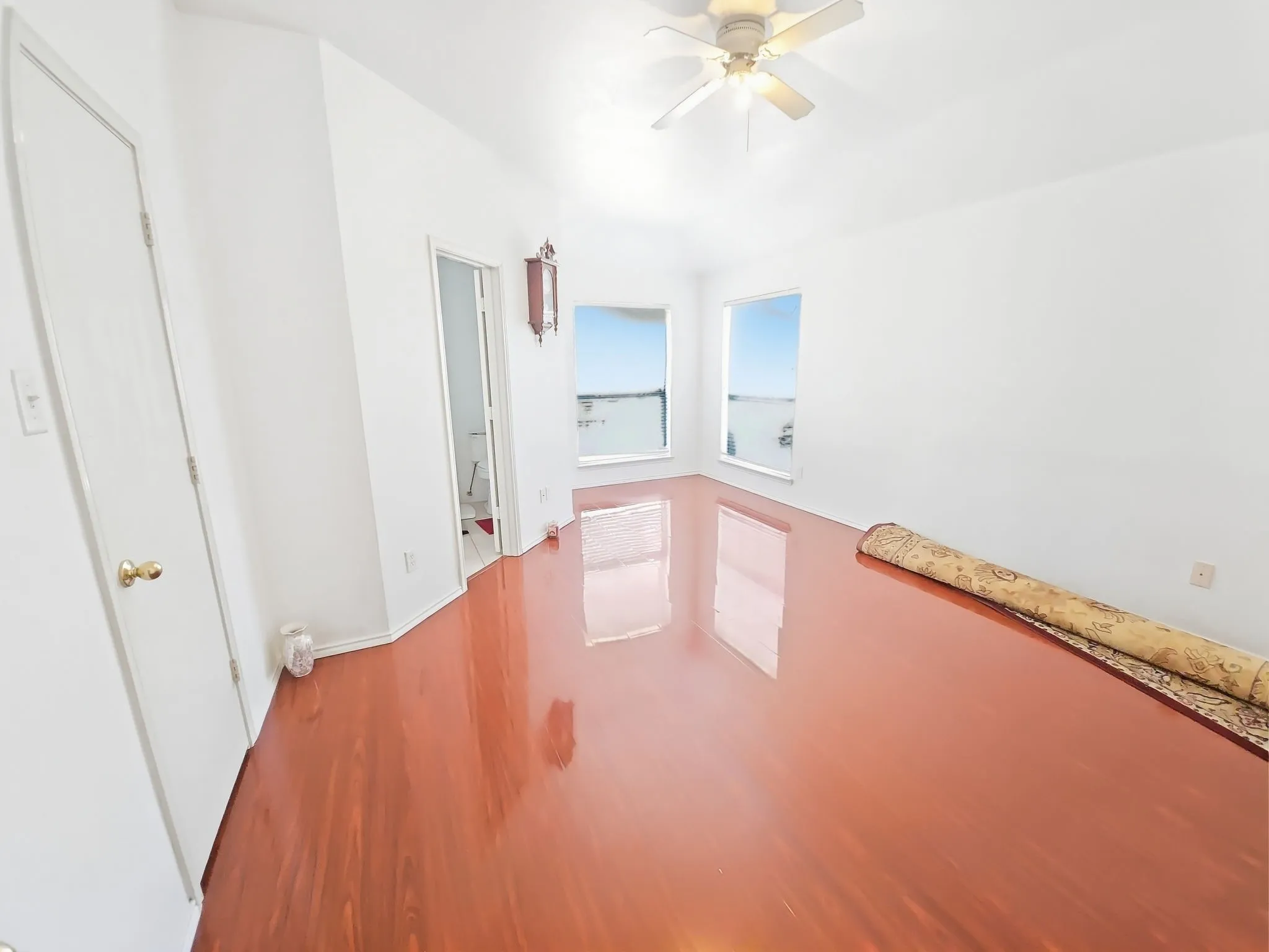 Single Family Residence For Sale in Dallas County , 3309 Welch Lane, Sachse, Texas 75048, 3 Bedroom, 2 Bathroom, 2 Garage spaces, 1,608 Sqft, built in 1998, mls#21276677, Real Estate Agent in Sachse, Homes For Sale in Dallas county, Homes For Sale in Sachse, Realtor in Sachse Texas, Real Estate Brokerage Independent Realty Texas, Luminita Cordes Realtor