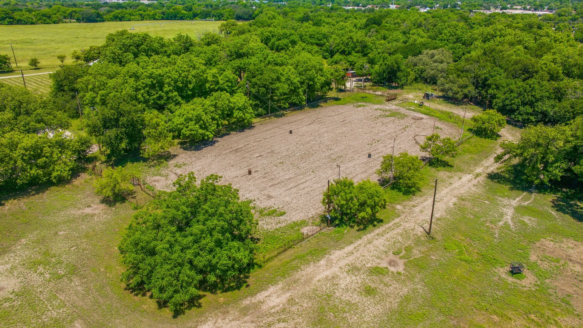 Single Family Residence For Sale in Comanche County , 1105 Indian Creek Drive, Comanche, Texas 76442, 3 Bedroom, 2 Bathroom, 2 Garage spaces, 1,650 Sqft, built in 1981, mls#21275473, Real Estate Agent in Comanche, Homes For Sale in Comanche county, Homes For Sale in Comanche, Realtor in Comanche Texas, Real Estate Brokerage Independent Realty Texas, Luminita Cordes Realtor