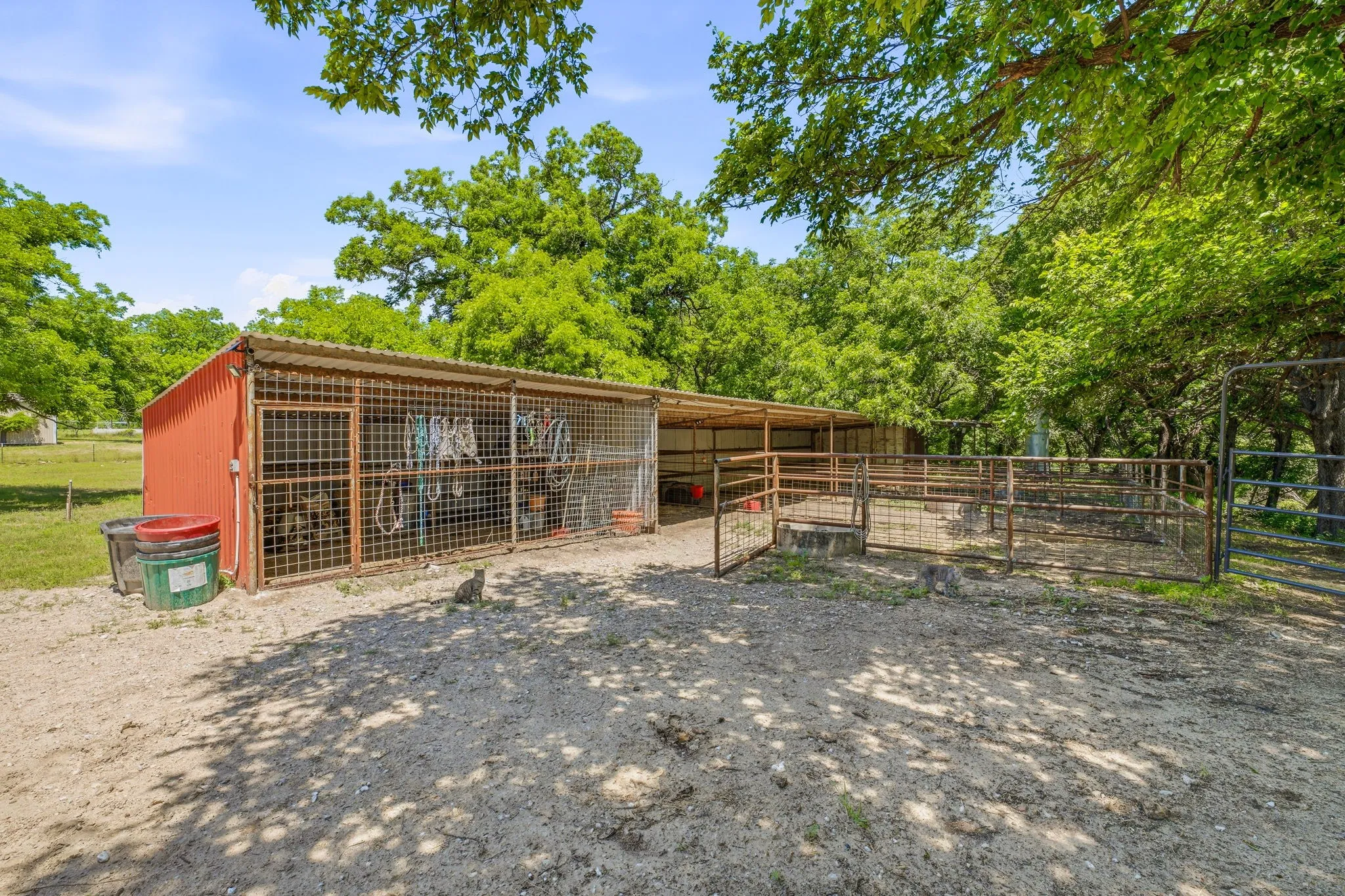 Single Family Residence For Sale in Comanche County , 1105 Indian Creek Drive, Comanche, Texas 76442, 3 Bedroom, 2 Bathroom, 2 Garage spaces, 1,650 Sqft, built in 1981, mls#21275473, Real Estate Agent in Comanche, Homes For Sale in Comanche county, Homes For Sale in Comanche, Realtor in Comanche Texas, Real Estate Brokerage Independent Realty Texas, Luminita Cordes Realtor