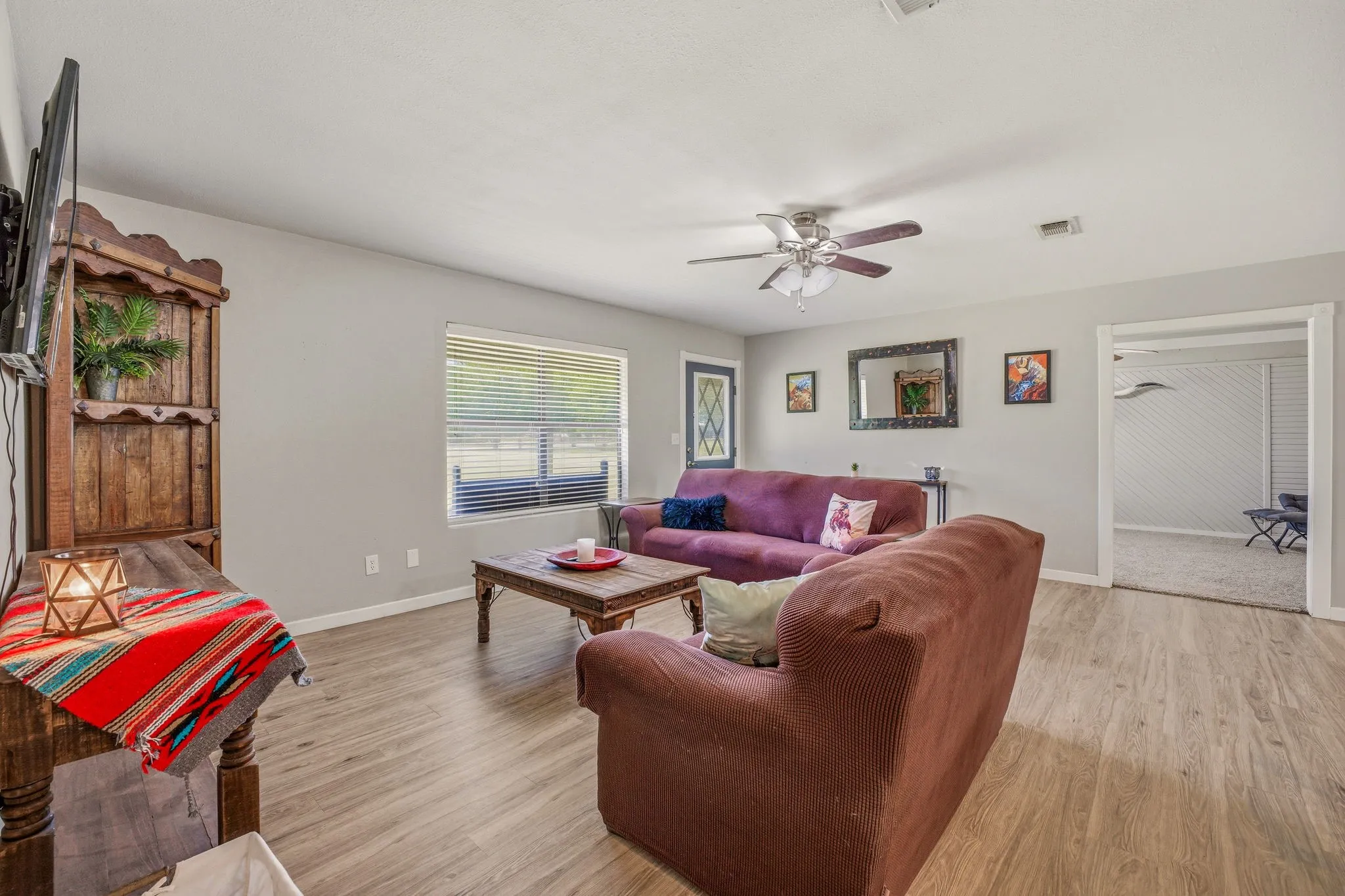 Single Family Residence For Sale in Comanche County , 1105 Indian Creek Drive, Comanche, Texas 76442, 3 Bedroom, 2 Bathroom, 2 Garage spaces, 1,650 Sqft, built in 1981, mls#21275473, Real Estate Agent in Comanche, Homes For Sale in Comanche county, Homes For Sale in Comanche, Realtor in Comanche Texas, Real Estate Brokerage Independent Realty Texas, Luminita Cordes Realtor