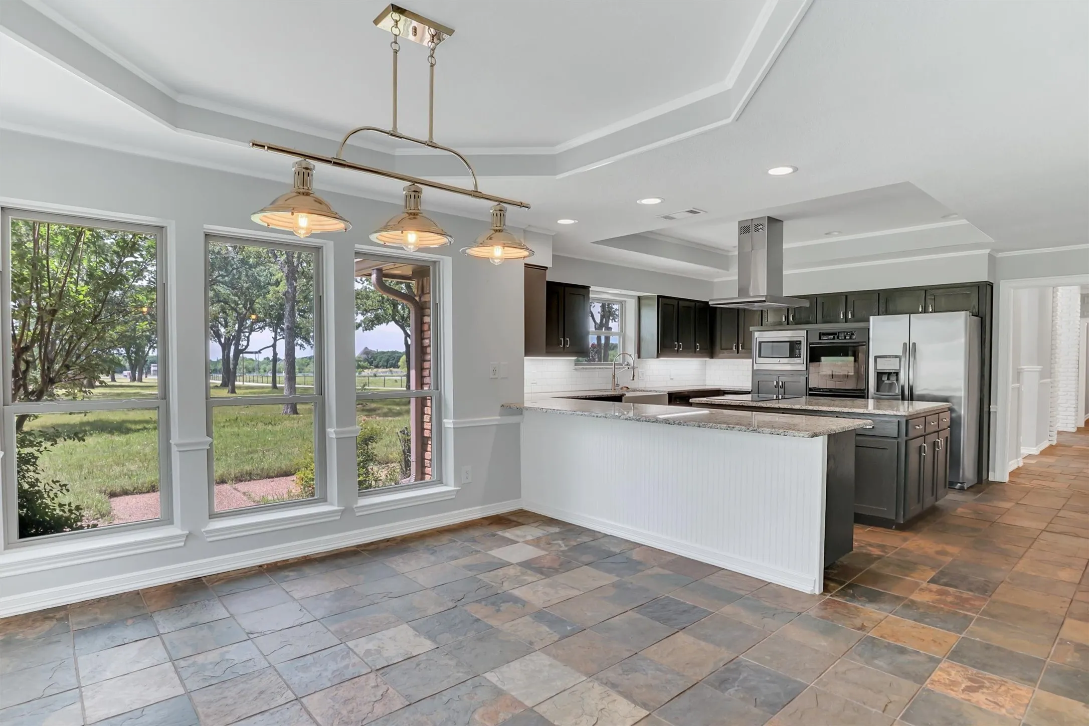 Single Family Residence For Sale in Denton County , 631 Fm 407 E, Argyle, Texas 76226, 4 Bedroom, 3 Bathroom, 3 Garage spaces, 4,790 Sqft, built in 1984, mls#21277293, Real Estate Agent in Argyle, Homes For Sale in Denton county, Homes For Sale in Argyle, Realtor in Argyle Texas, Real Estate Brokerage Independent Realty Texas, Luminita Cordes Realtor