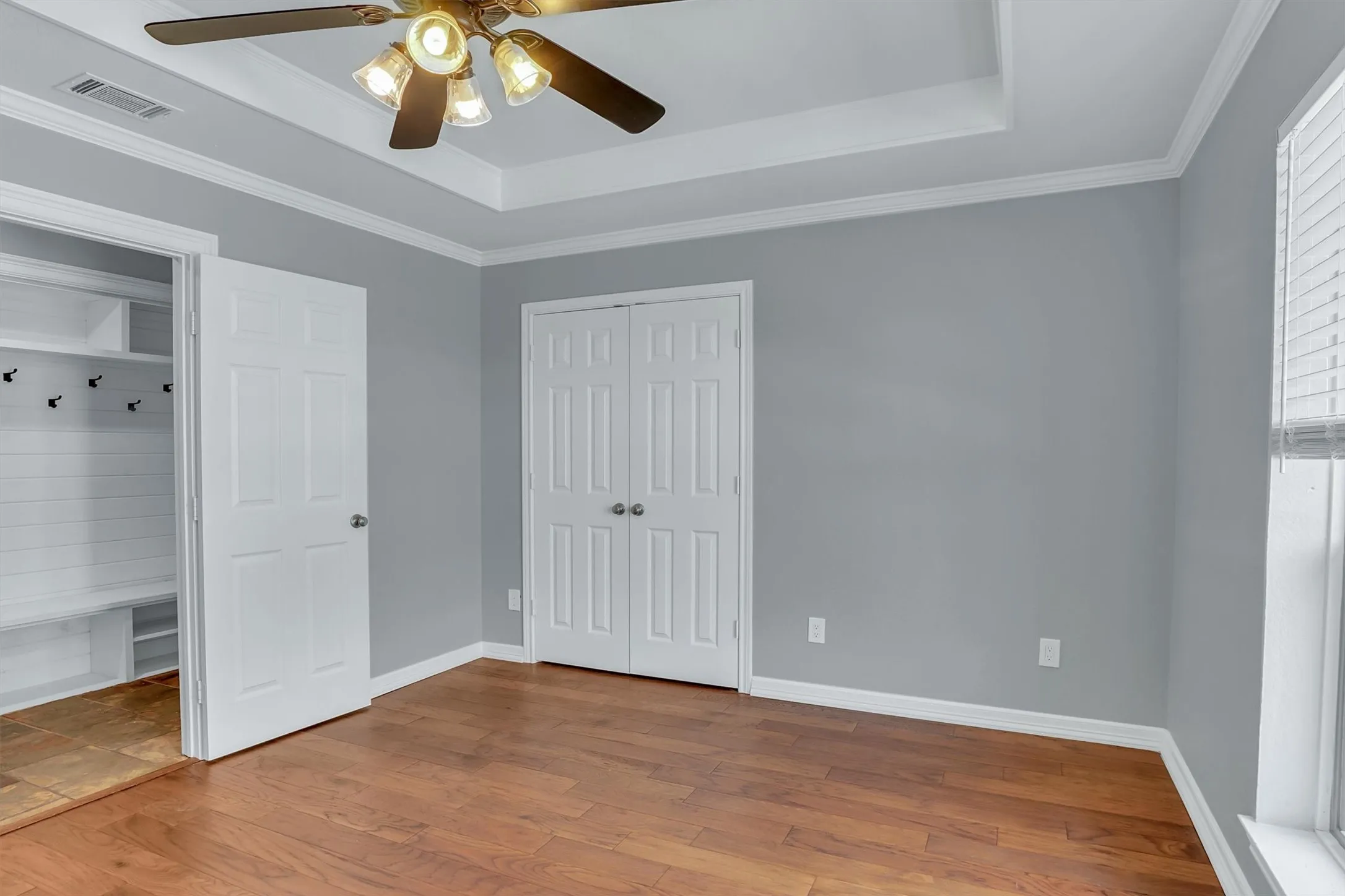 Single Family Residence For Sale in Denton County , 631 Fm 407 E, Argyle, Texas 76226, 4 Bedroom, 3 Bathroom, 3 Garage spaces, 4,790 Sqft, built in 1984, mls#21277293, Real Estate Agent in Argyle, Homes For Sale in Denton county, Homes For Sale in Argyle, Realtor in Argyle Texas, Real Estate Brokerage Independent Realty Texas, Luminita Cordes Realtor