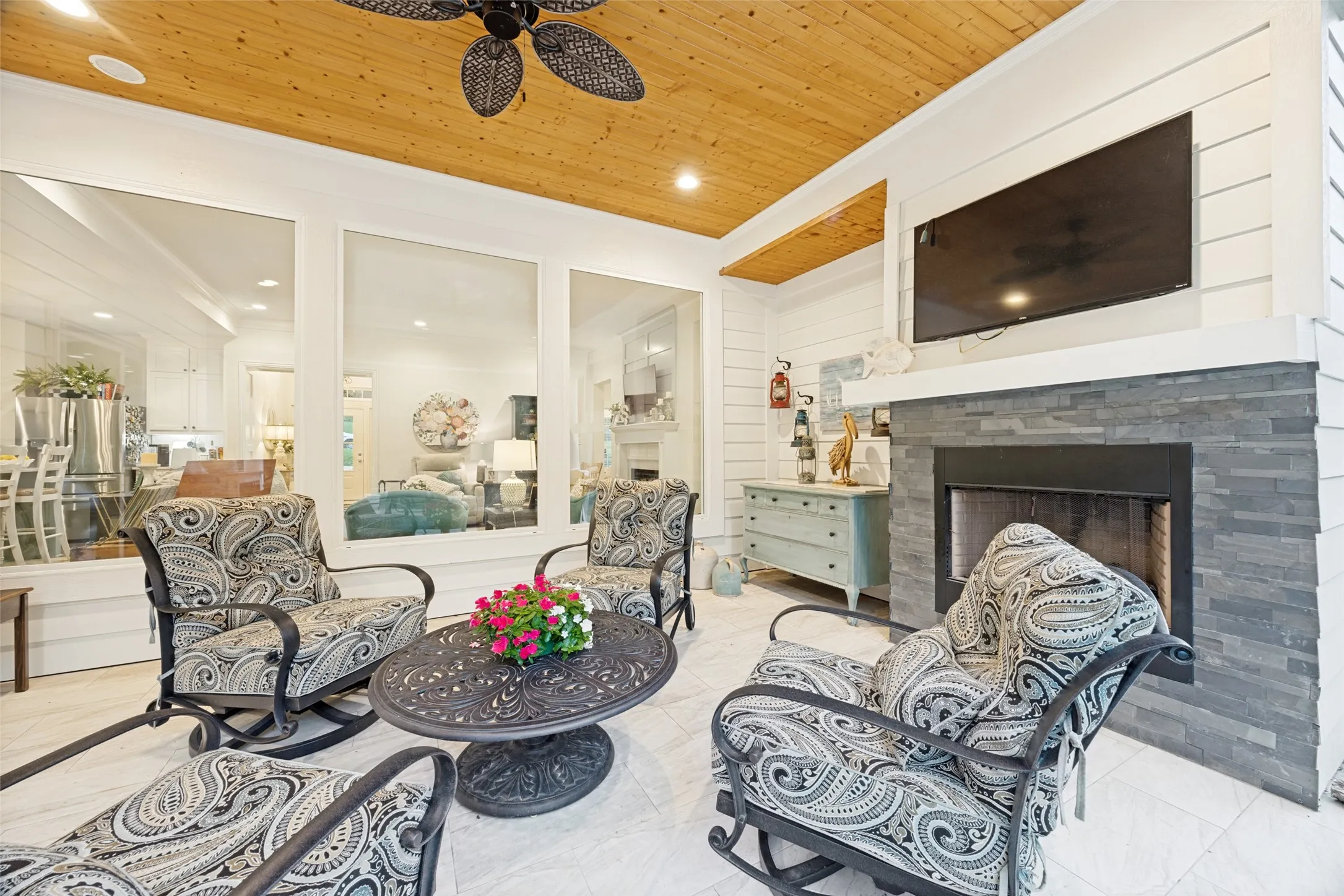 Single Family Residence For Sale in Grayson County , 915 Waterloo Lake Drive, Denison, Texas 75020, 4 Bedroom, 4 Bathroom, 2 Garage spaces, 2,918 Sqft, built in 2020, mls#21274994, Real Estate Agent in Denison, Homes For Sale in Grayson county, Homes For Sale in Denison, Realtor in Denison Texas, Real Estate Brokerage Independent Realty Texas, Luminita Cordes Realtor