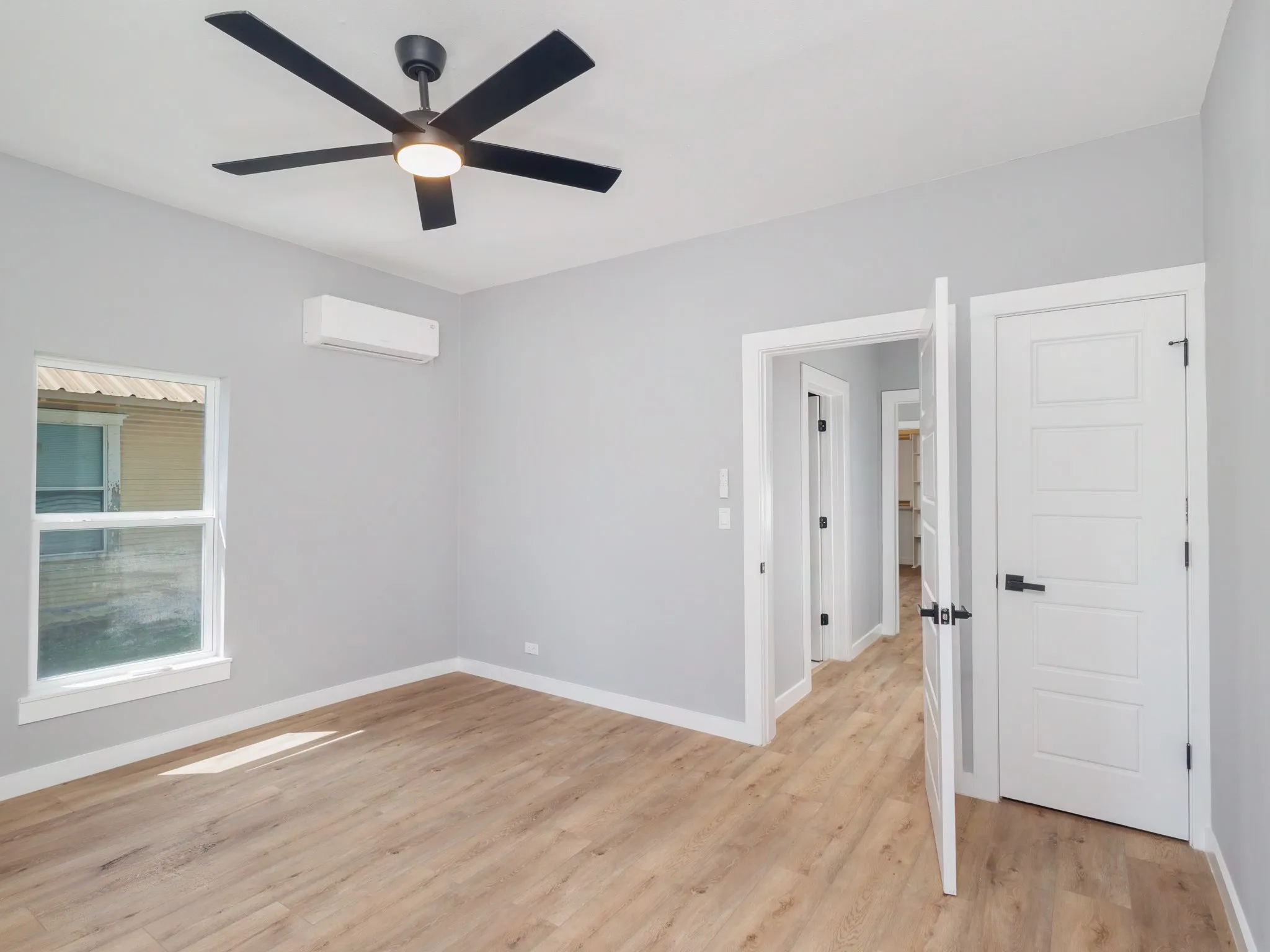 Single Family Residence For Sale in Brown County , 1703 7th Street, Brownwood, Texas 76801, 2 Bedroom, 1 Bathroom, Garage spaces, 1,484 Sqft, built in 0, mls#21276589, Real Estate Agent in Brownwood, Homes For Sale in Brown county, Homes For Sale in Brownwood, Realtor in Brownwood Texas, Real Estate Brokerage Independent Realty Texas, Luminita Cordes Realtor