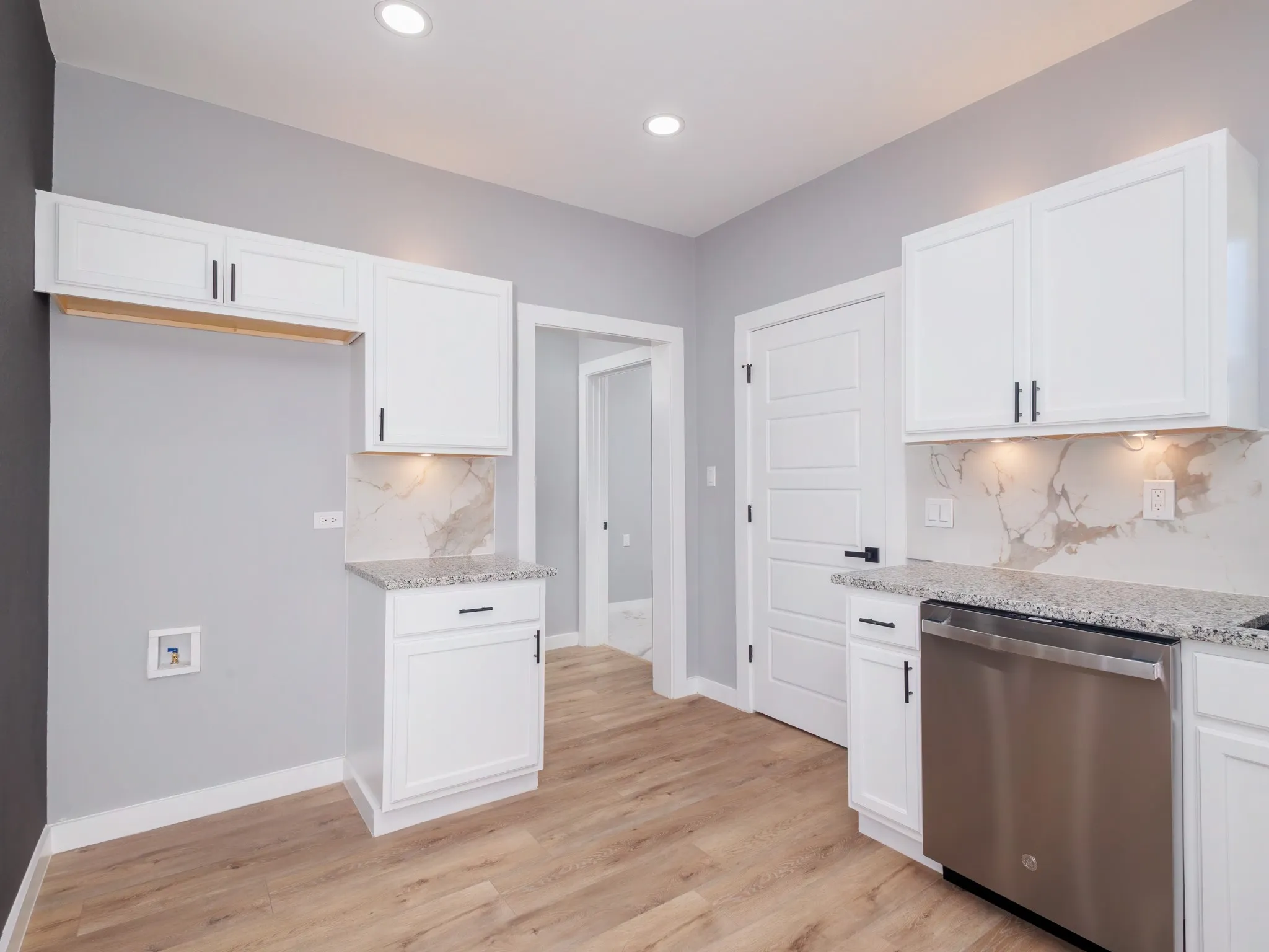 Single Family Residence For Sale in Brown County , 1703 7th Street, Brownwood, Texas 76801, 2 Bedroom, 1 Bathroom, Garage spaces, 1,484 Sqft, built in 0, mls#21276589, Real Estate Agent in Brownwood, Homes For Sale in Brown county, Homes For Sale in Brownwood, Realtor in Brownwood Texas, Real Estate Brokerage Independent Realty Texas, Luminita Cordes Realtor