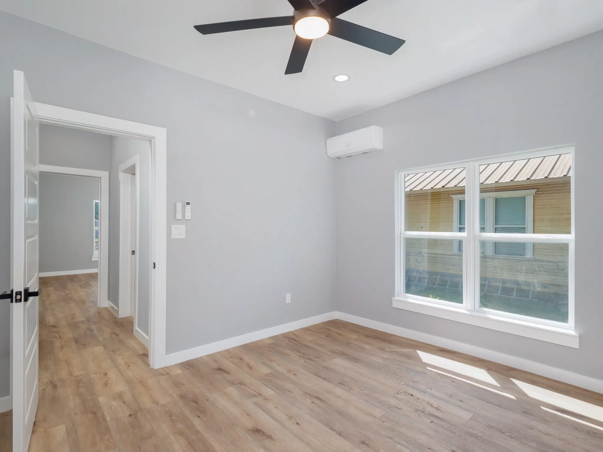 Single Family Residence For Sale in Brown County , 1703 7th Street, Brownwood, Texas 76801, 2 Bedroom, 1 Bathroom, Garage spaces, 1,484 Sqft, built in 0, mls#21276589, Real Estate Agent in Brownwood, Homes For Sale in Brown county, Homes For Sale in Brownwood, Realtor in Brownwood Texas, Real Estate Brokerage Independent Realty Texas, Luminita Cordes Realtor