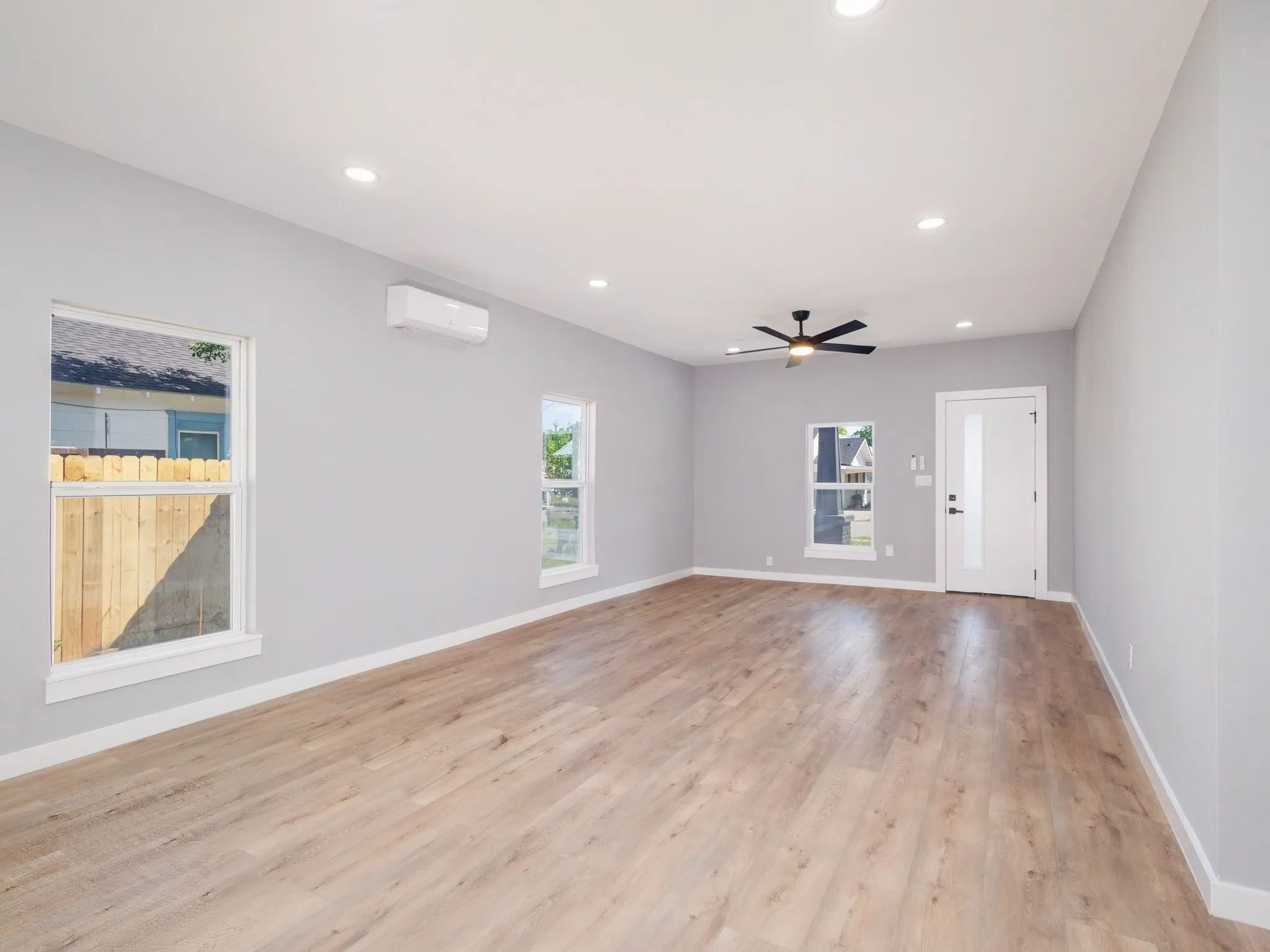 Single Family Residence For Sale in Brown County , 1703 7th Street, Brownwood, Texas 76801, 2 Bedroom, 1 Bathroom, Garage spaces, 1,484 Sqft, built in 0, mls#21276589, Real Estate Agent in Brownwood, Homes For Sale in Brown county, Homes For Sale in Brownwood, Realtor in Brownwood Texas, Real Estate Brokerage Independent Realty Texas, Luminita Cordes Realtor