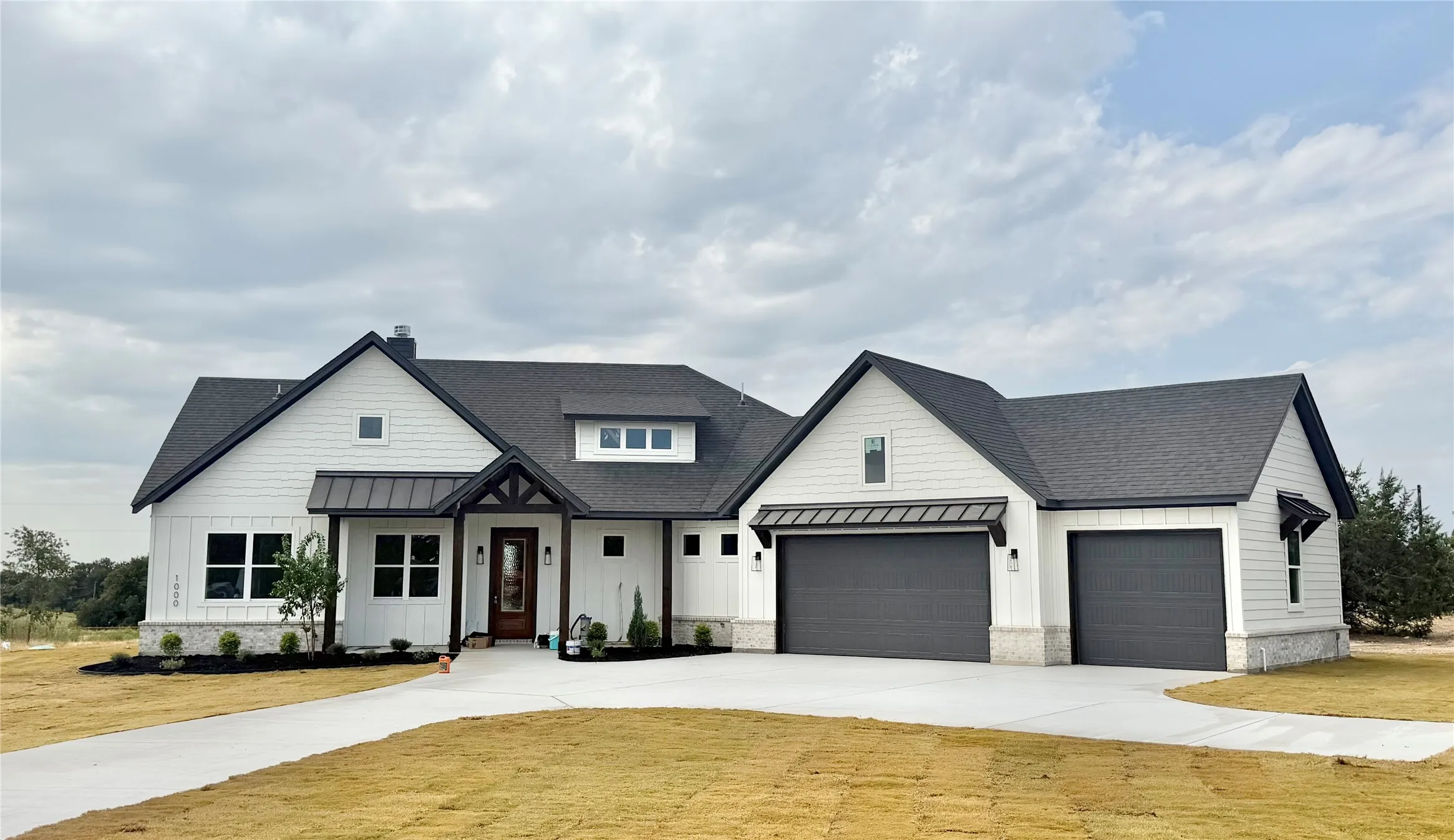 Single Family Residence For Sale in Parker County , 1000 Sabrina Court, Weatherford, Texas 76085, 3 Bedroom, 3 Bathroom, 3 Garage spaces, 1,902 Sqft, built in 2026, mls#21275991, Real Estate Agent in Weatherford, Homes For Sale in Parker county, Homes For Sale in Weatherford, Realtor in Weatherford Texas, Real Estate Brokerage Independent Realty Texas, Luminita Cordes Realtor