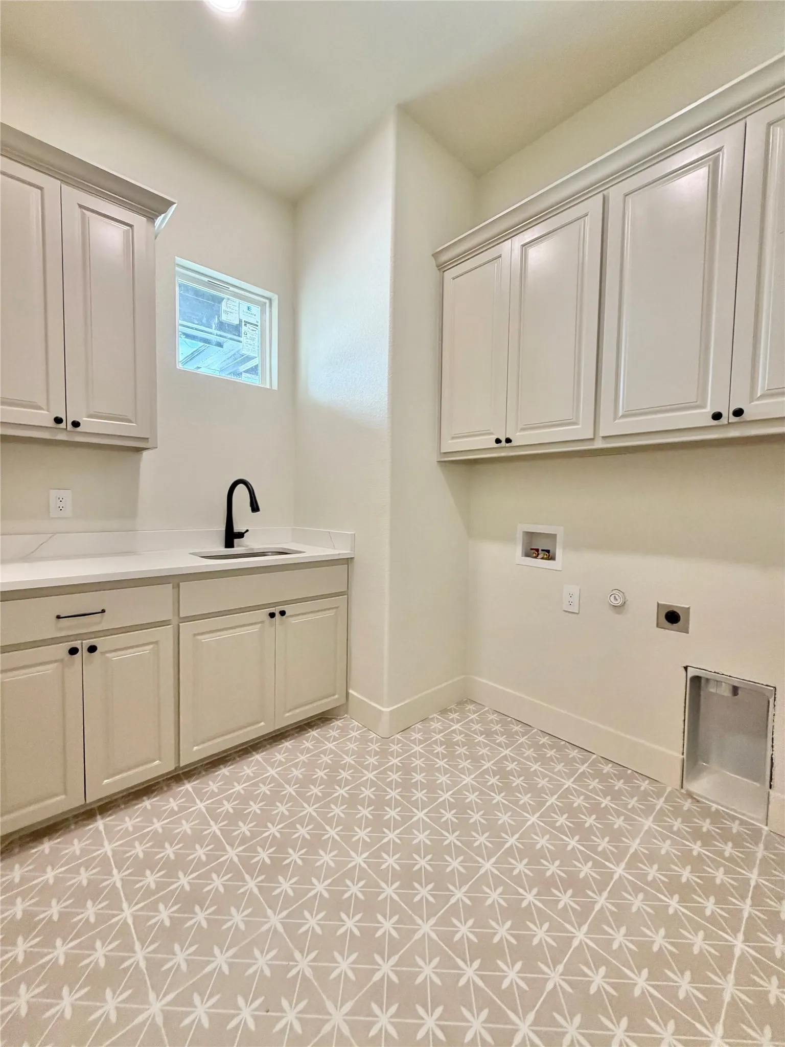 Single Family Residence For Sale in Parker County , 1000 Sabrina Court, Weatherford, Texas 76085, 3 Bedroom, 3 Bathroom, 3 Garage spaces, 1,902 Sqft, built in 2026, mls#21275991, Real Estate Agent in Weatherford, Homes For Sale in Parker county, Homes For Sale in Weatherford, Realtor in Weatherford Texas, Real Estate Brokerage Independent Realty Texas, Luminita Cordes Realtor